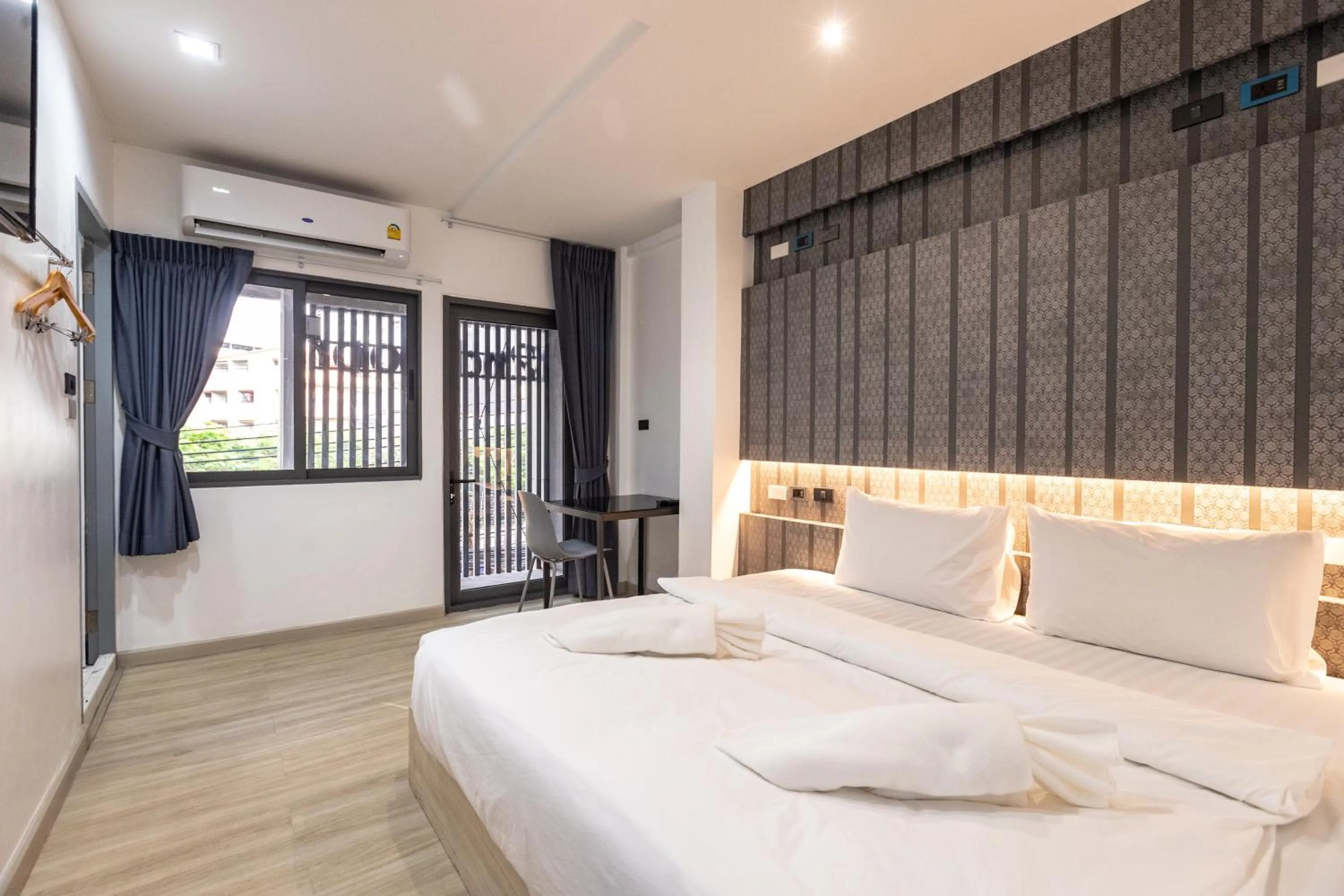 Bedroom, Bed in Baan Kun Mhor Hostel บ้านคุณหมอโฮสเทล
