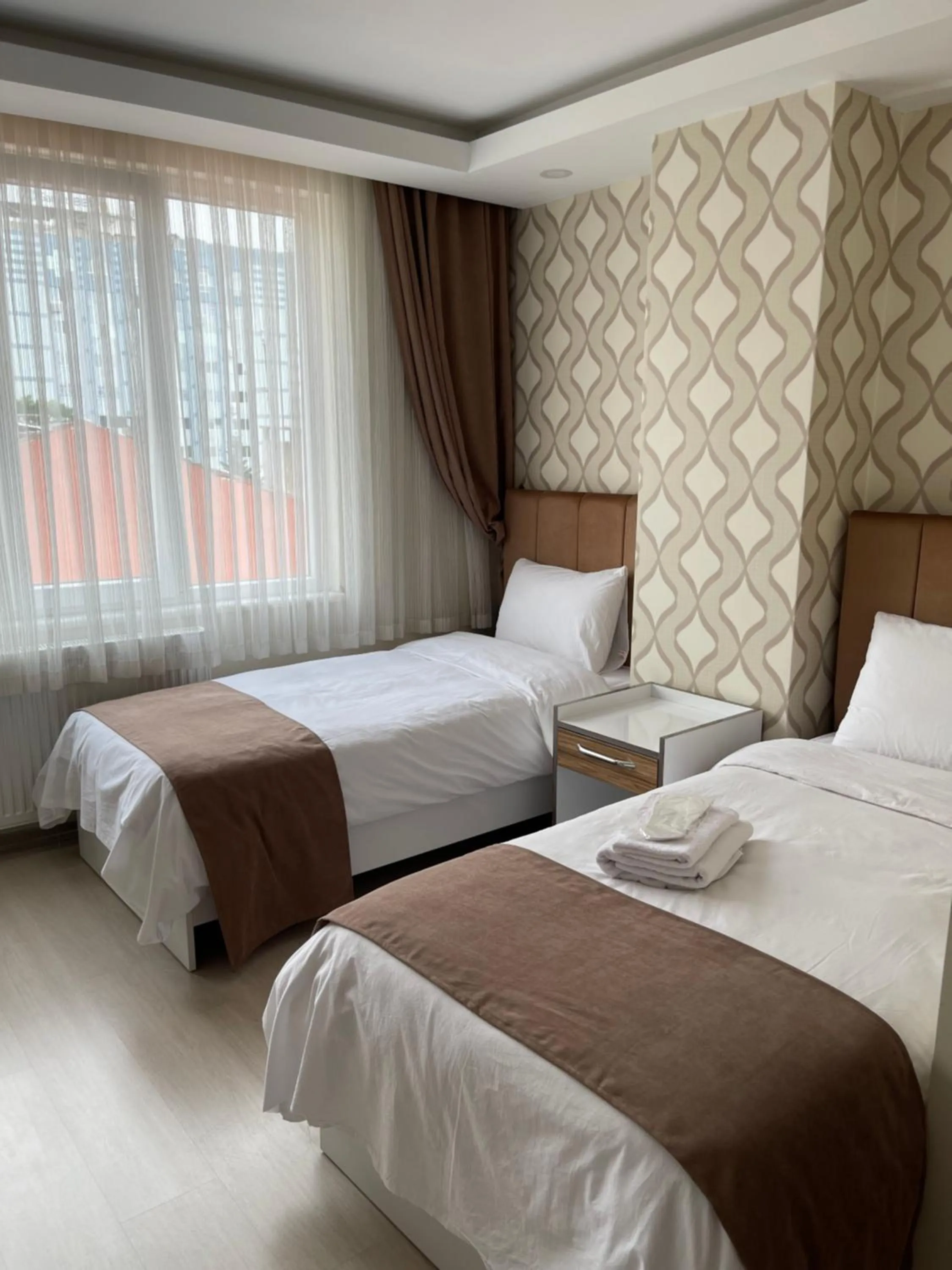 Photo of the whole room, Bed in Bursa Malkoc Hotel