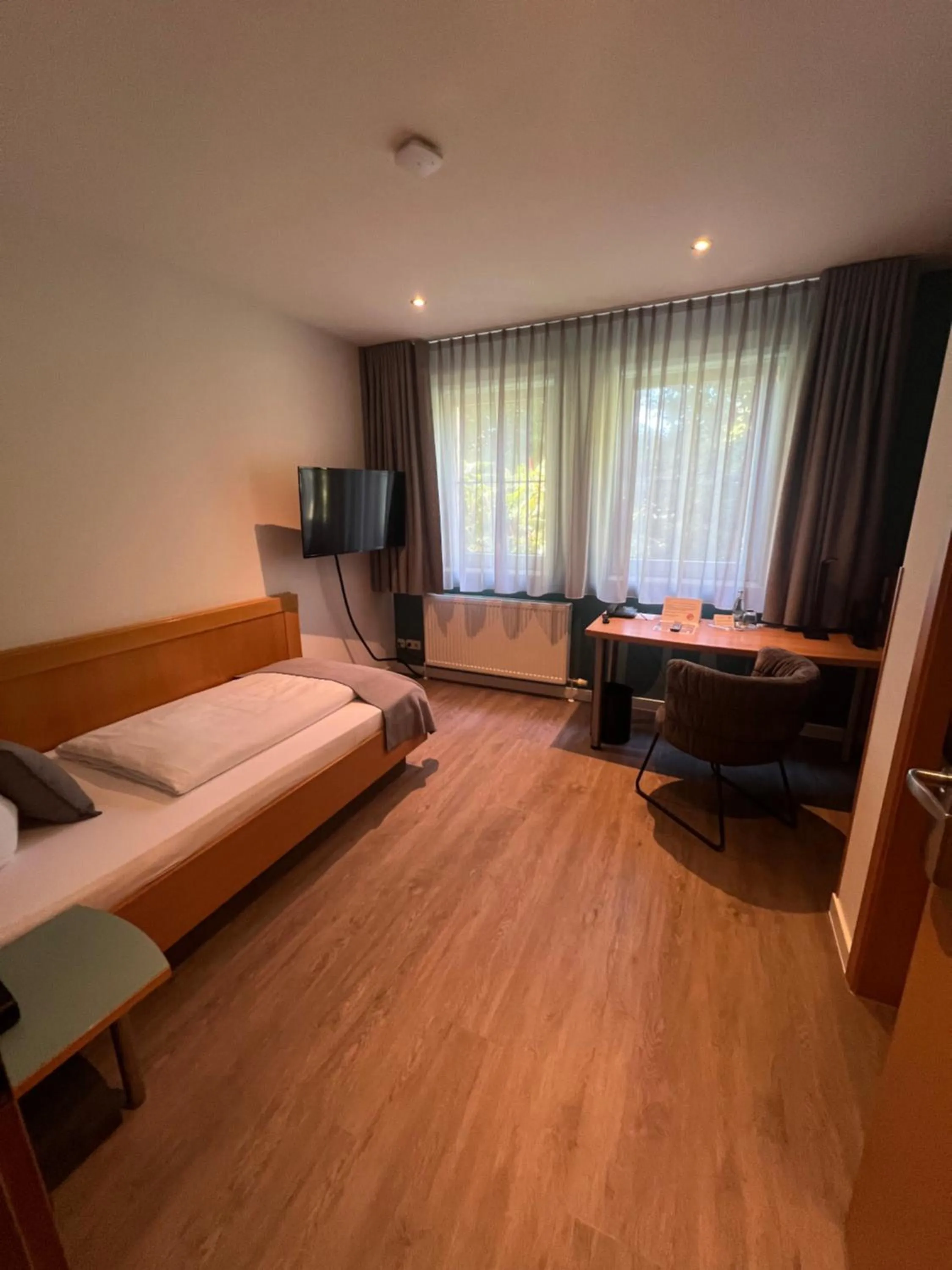 Photo of the whole room, Bed in Hotel Gewürzmühle