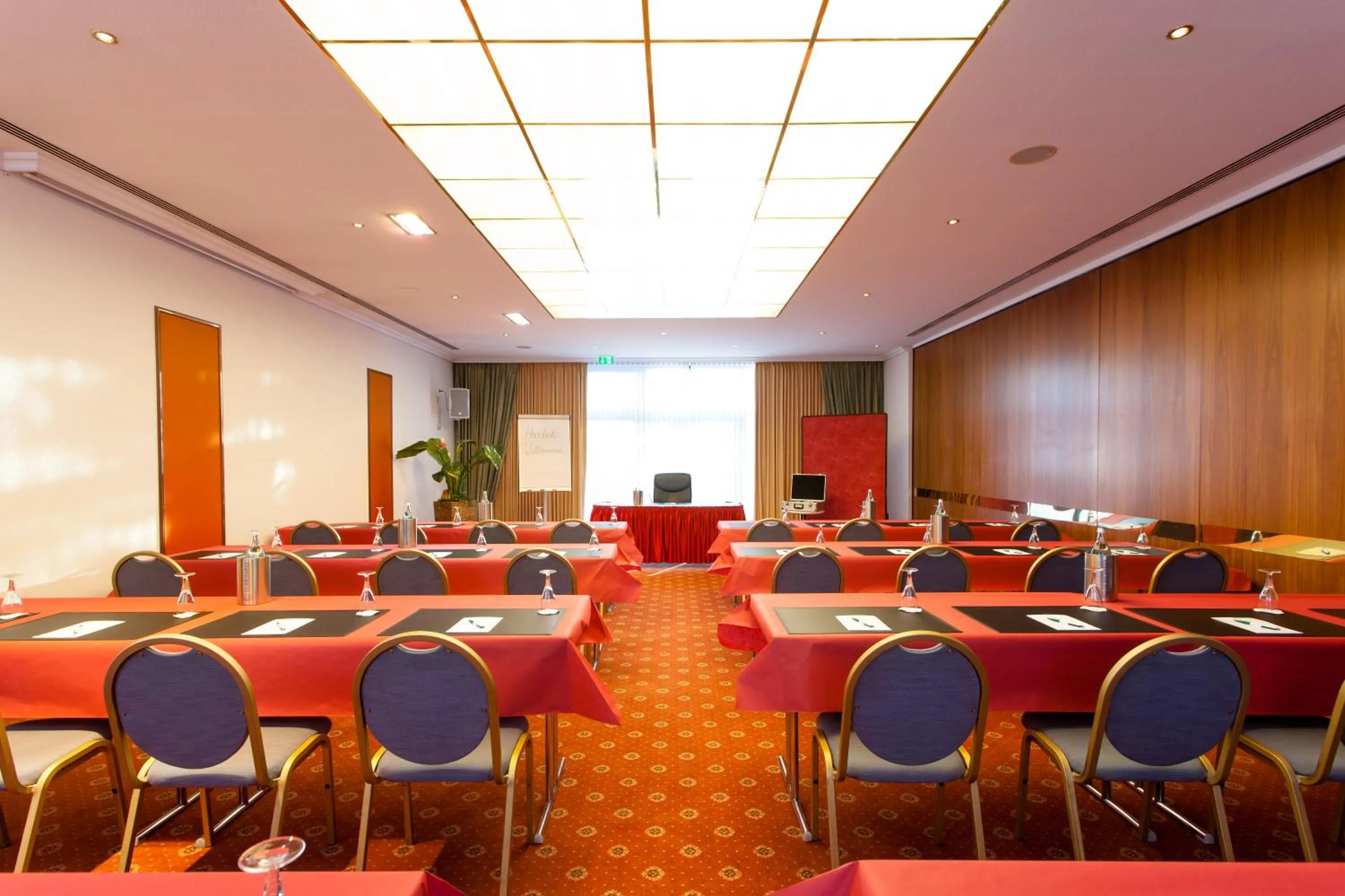 Business facilities in Hotel Panorama Hamburg-Billstedt