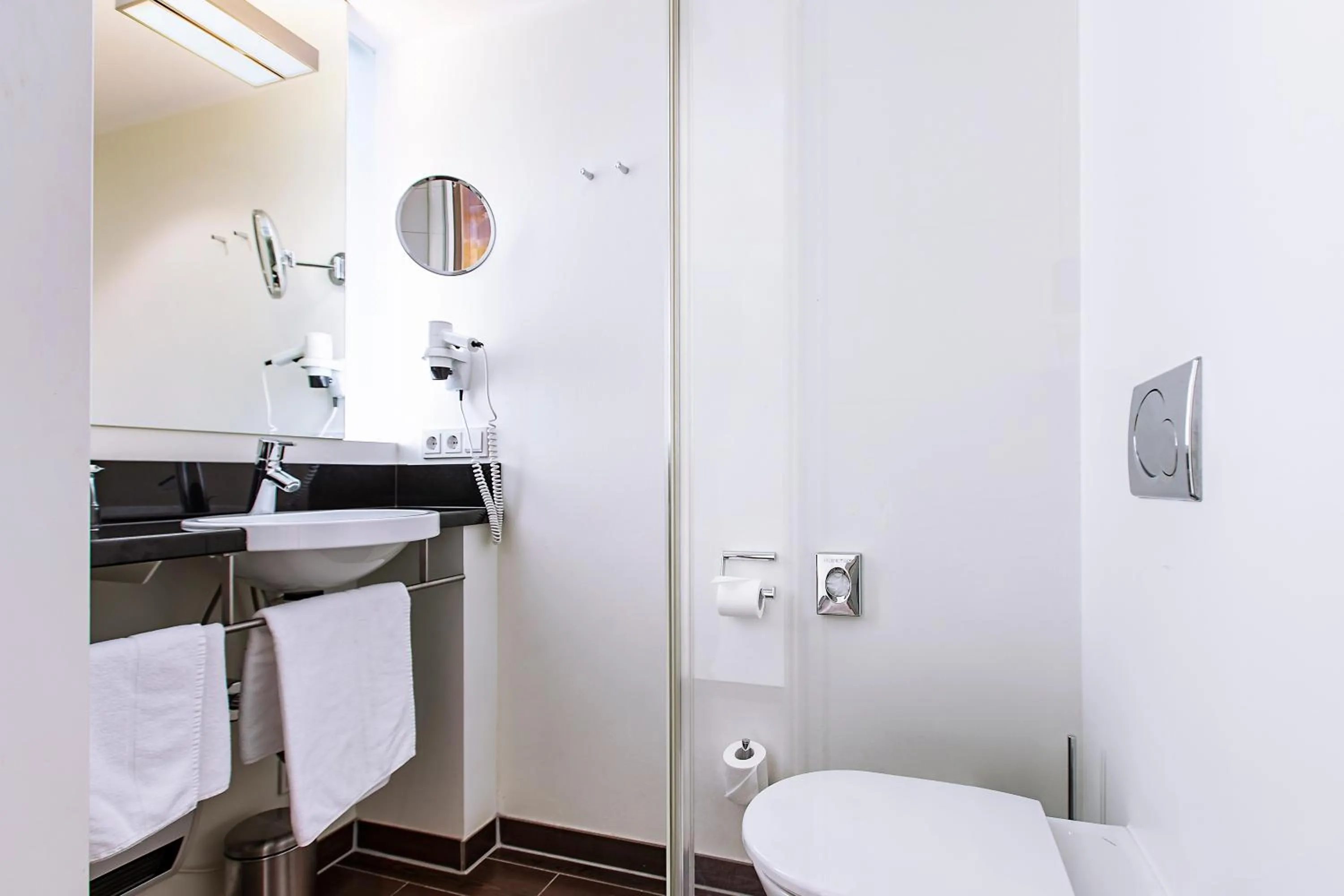 Bathroom in Hotel am Jakobsmarkt