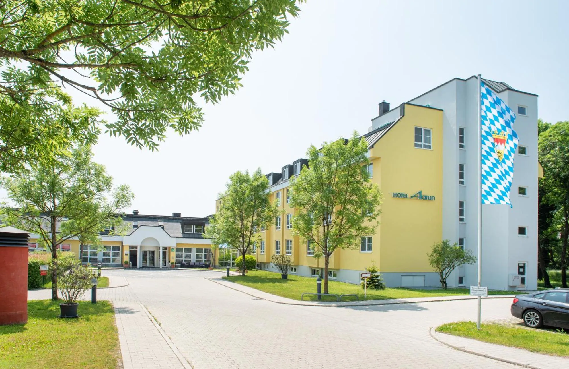 Property building in Hotel Alarun