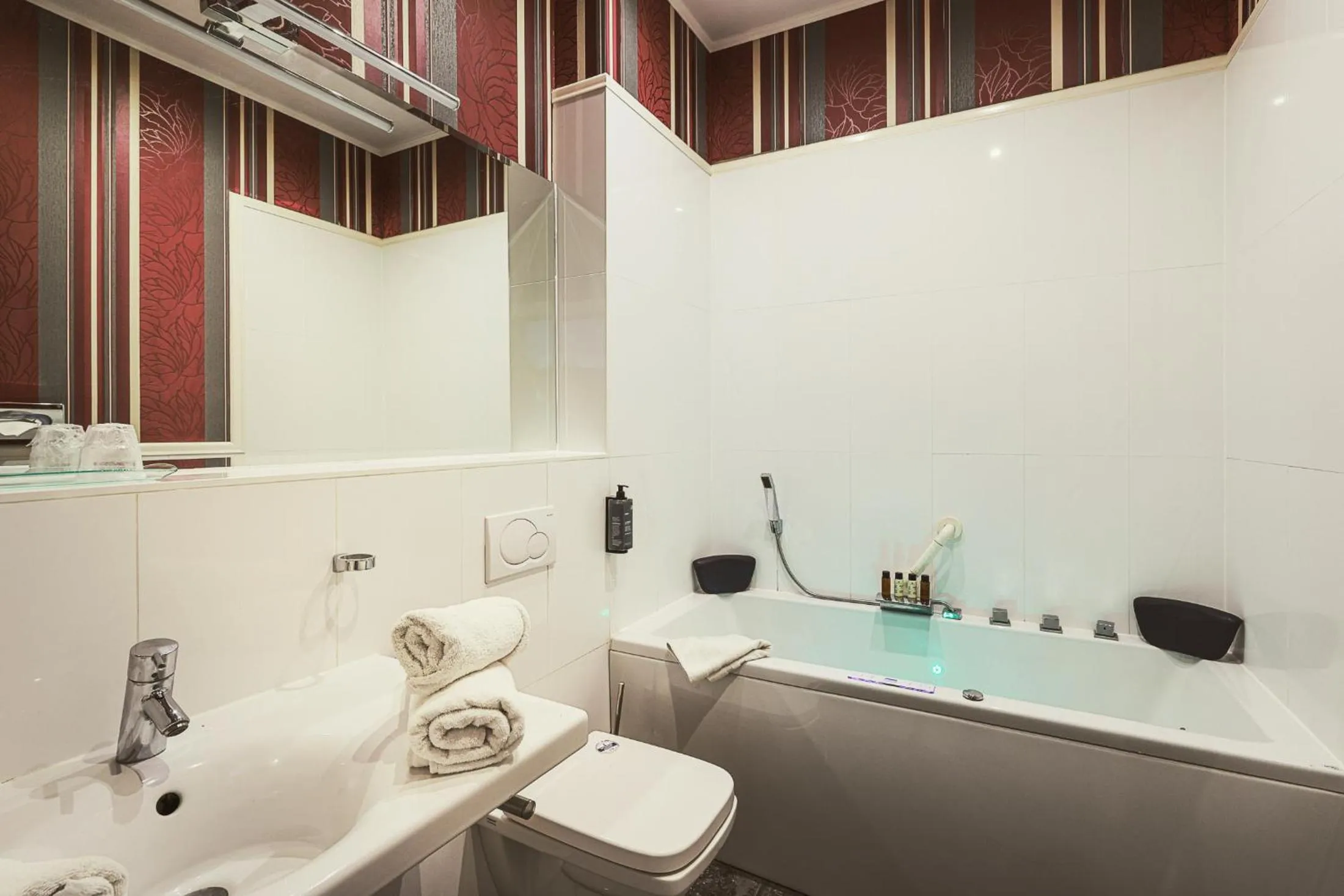 Bathroom in Hotel Augusta Am Kurfürstendamm