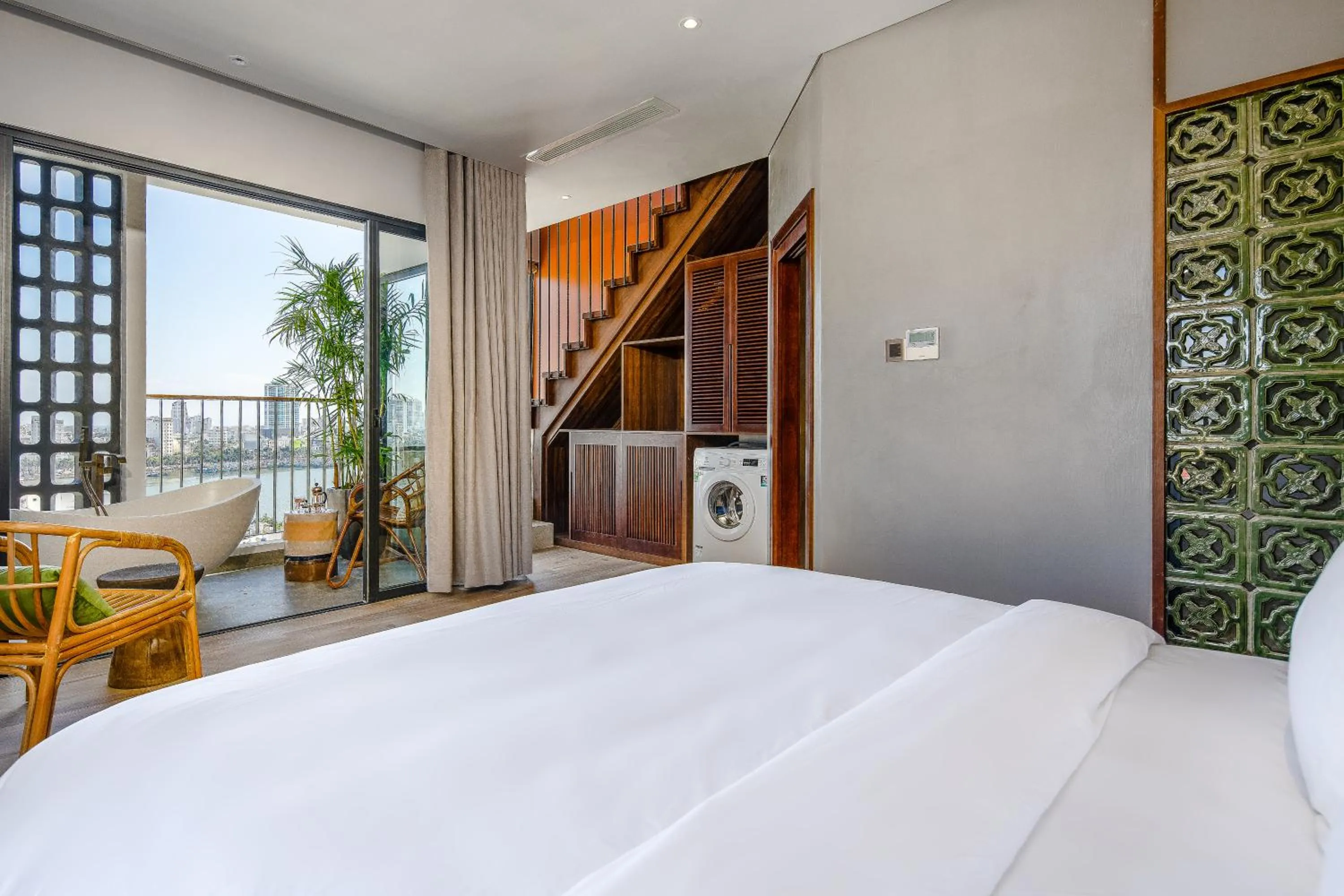 Balcony/Terrace, Bed in Seahorse Tropical Da Nang Hotel by Haviland