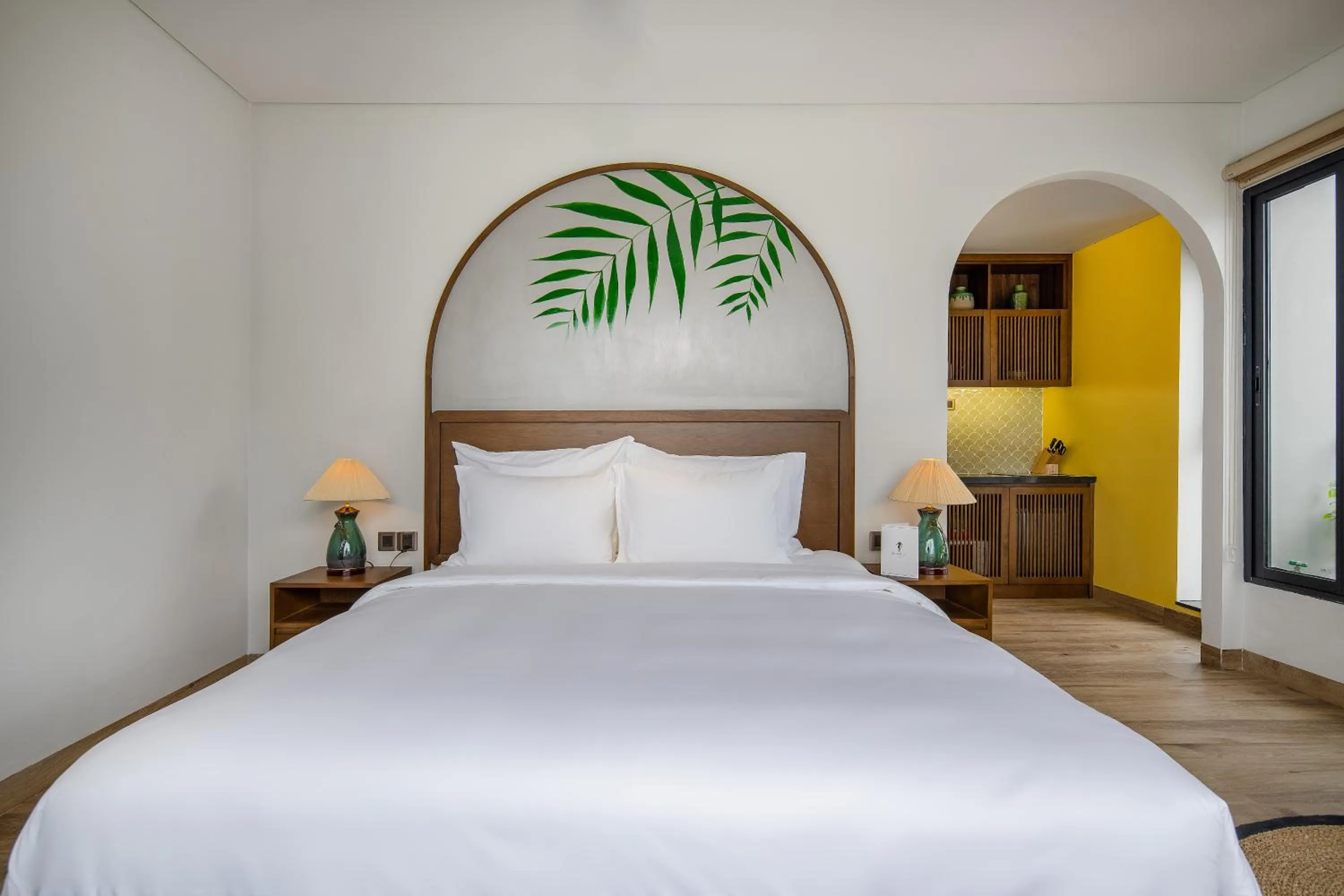 Photo of the whole room, Bed in Seahorse Tropical Da Nang Hotel by Haviland