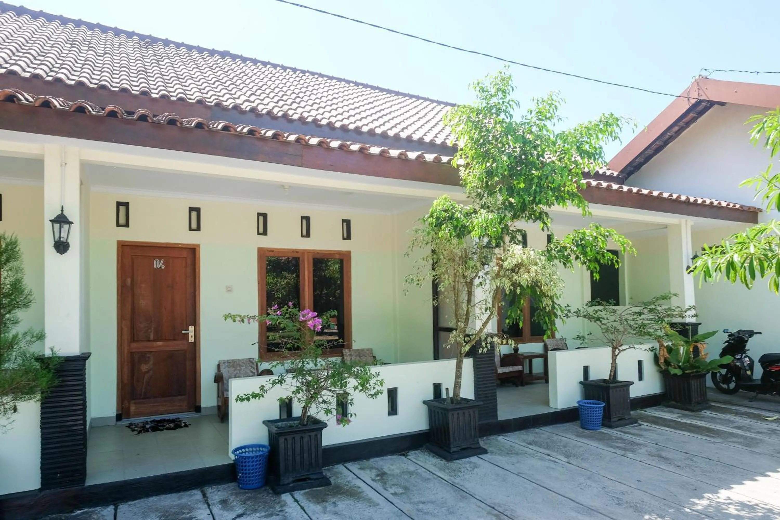 Property building in RedDoorz Syariah near Alun Alun Wonosari