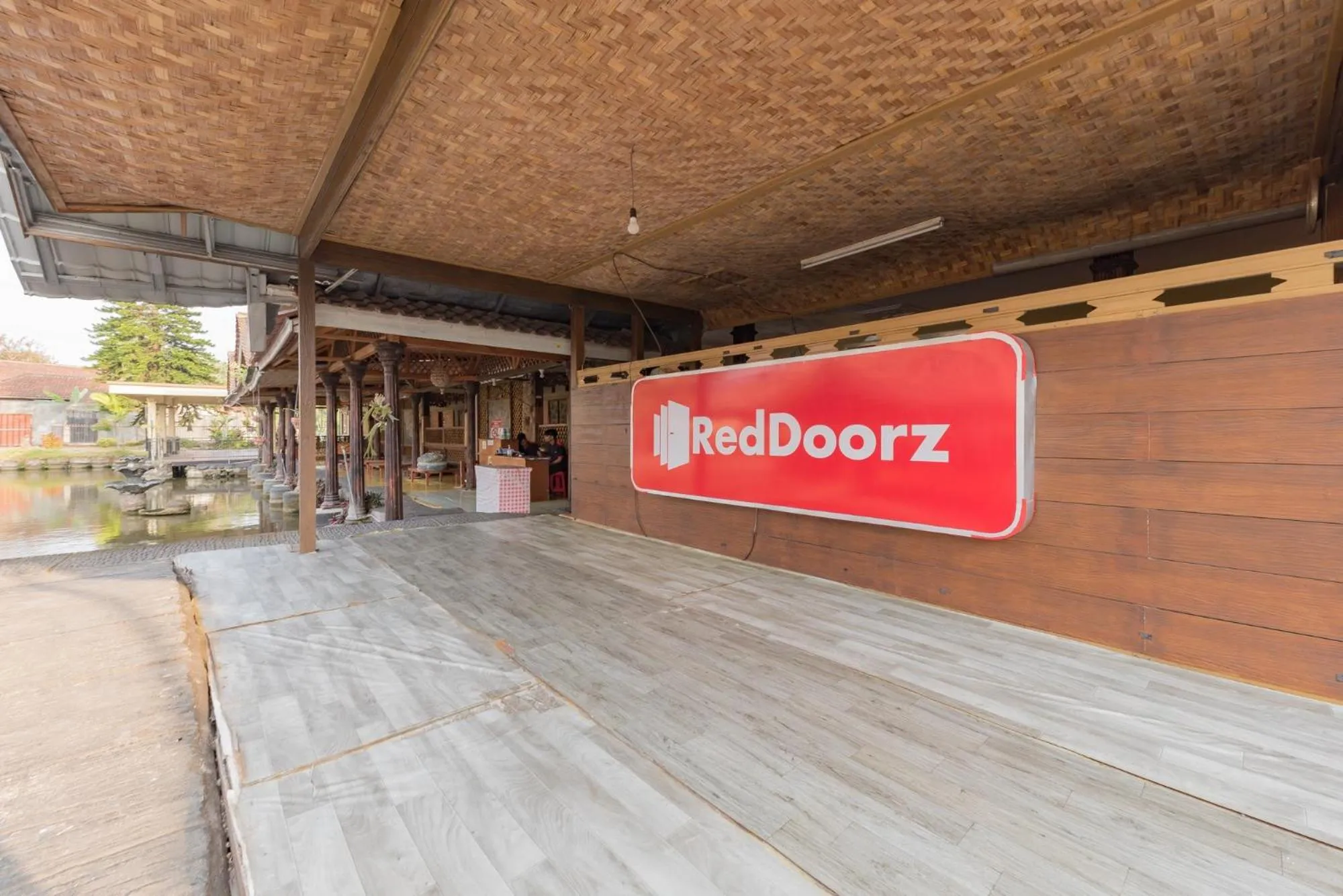 Property building in RedDoorz Syariah at Bumi Eyang Enin Homestay Tasikmalaya