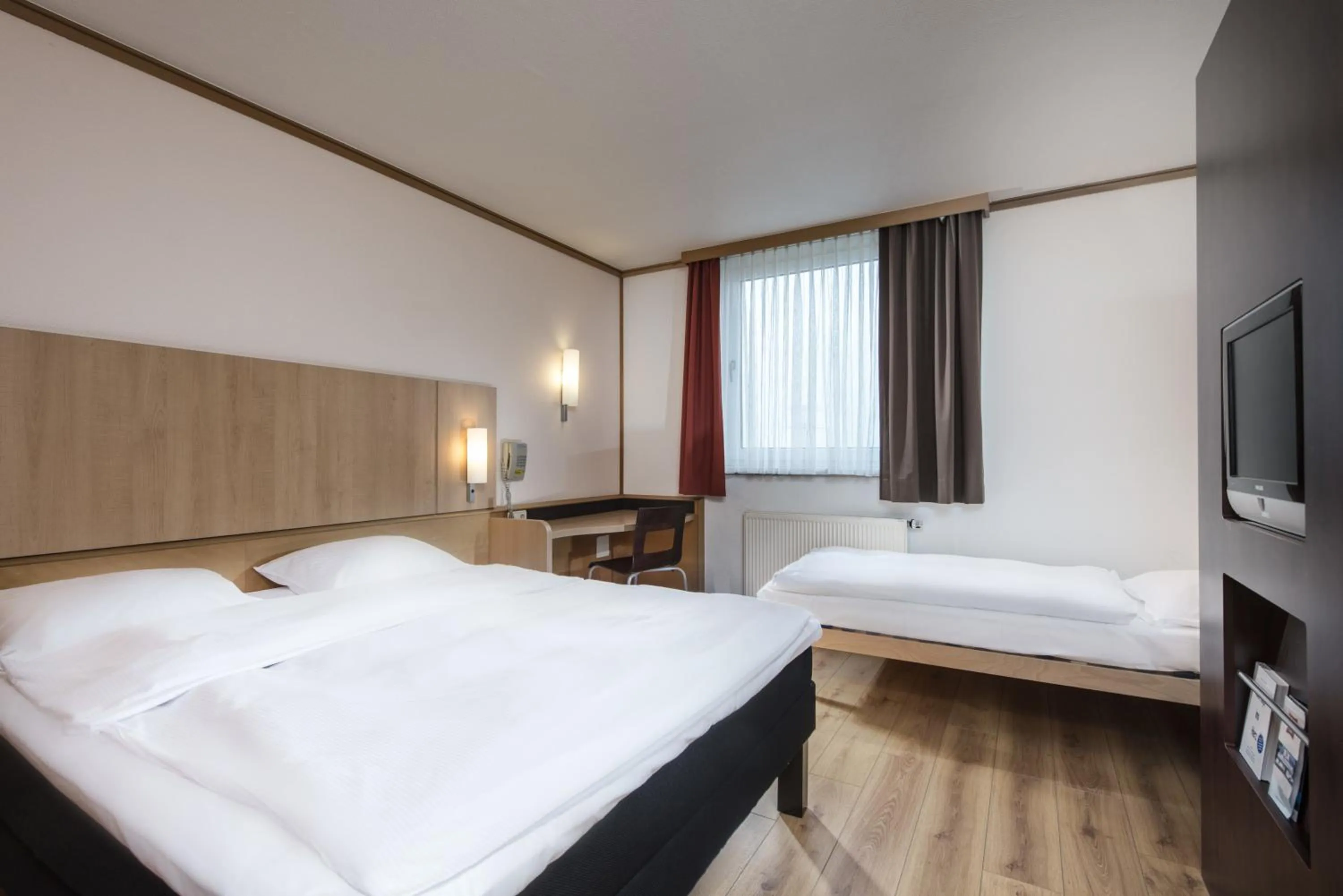 Photo of the whole room, Bed in Good Morning Erfurt
