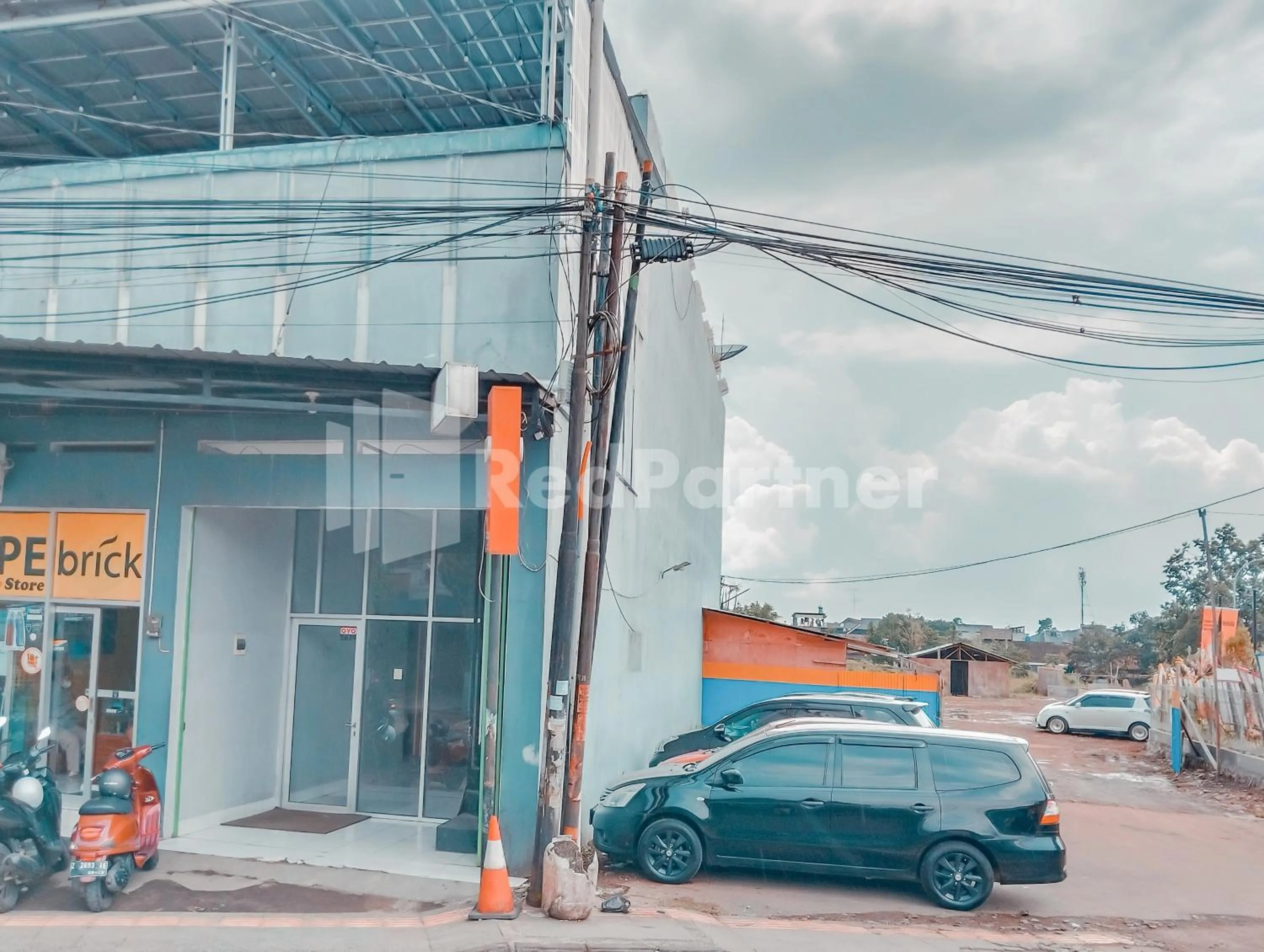 Parking in Siliwangi Guest House Syariah Tasikmalaya RedPartner