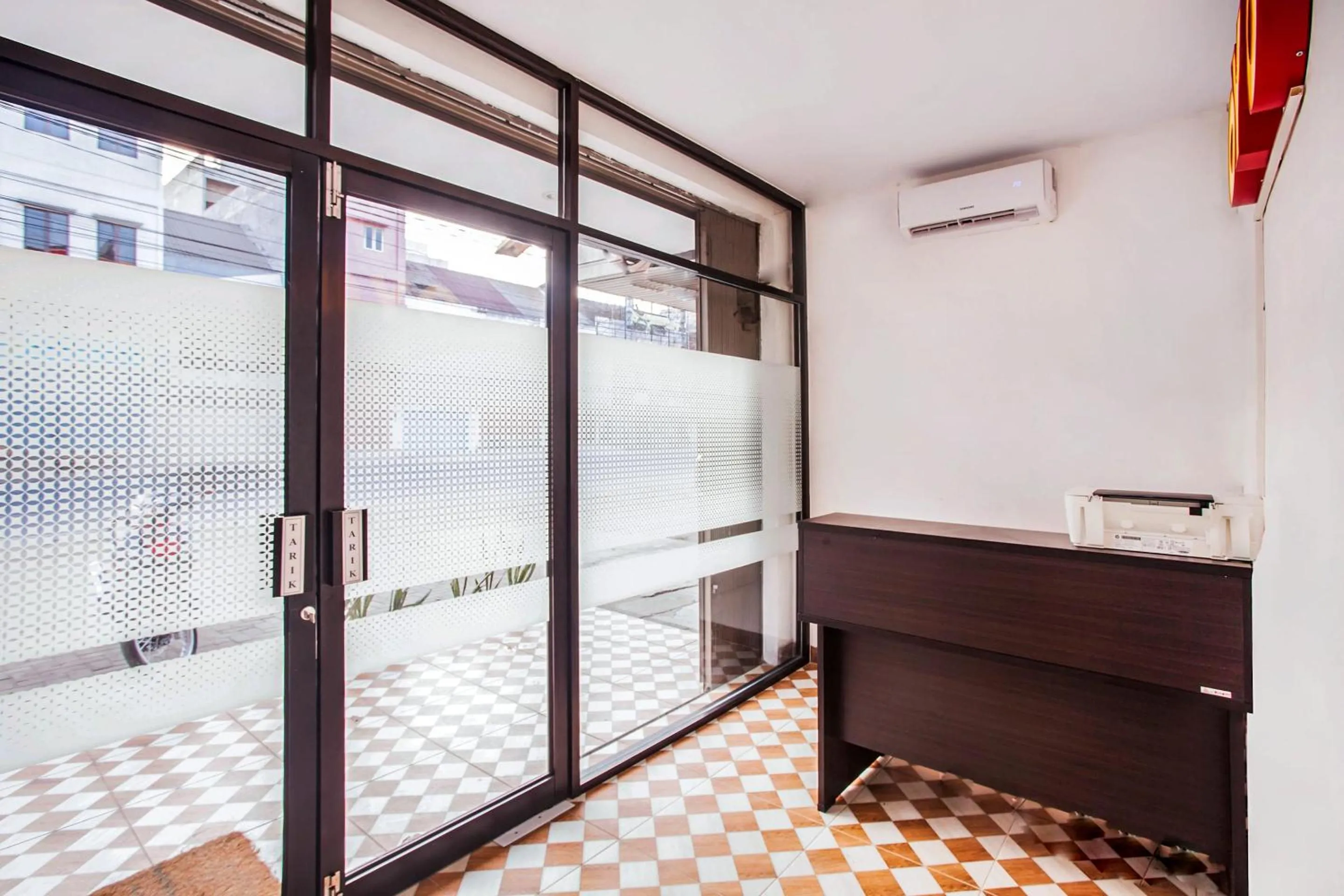 Lobby or reception in Hotel O Sutomo Inn