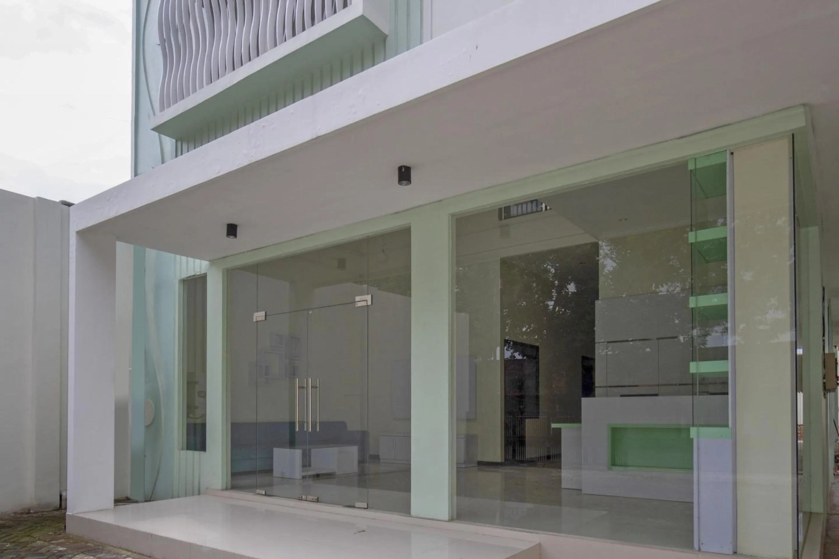 Facade/entrance in Hotel O Irma's Residence