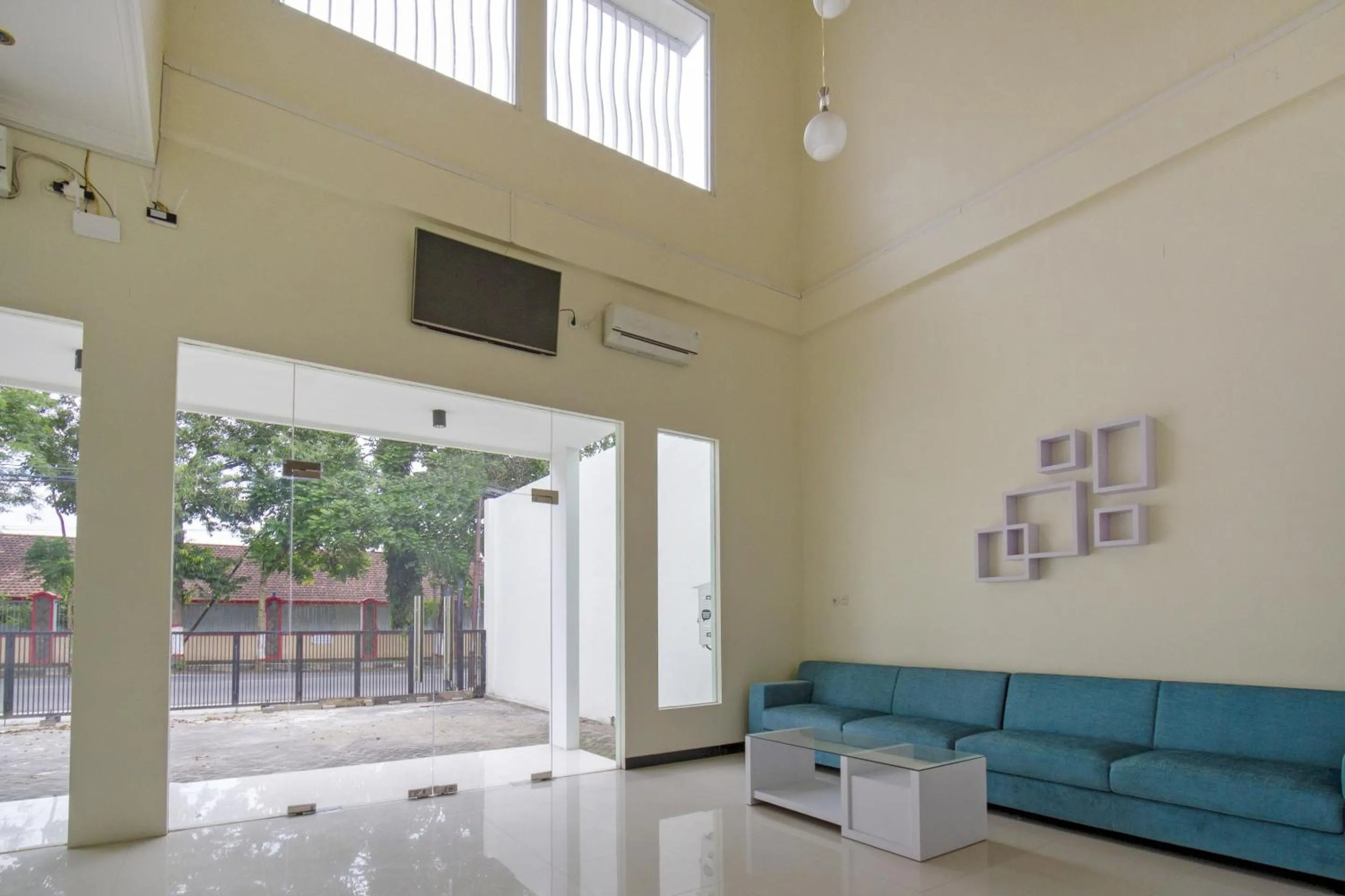 Lobby or reception in Hotel O Irma's Residence