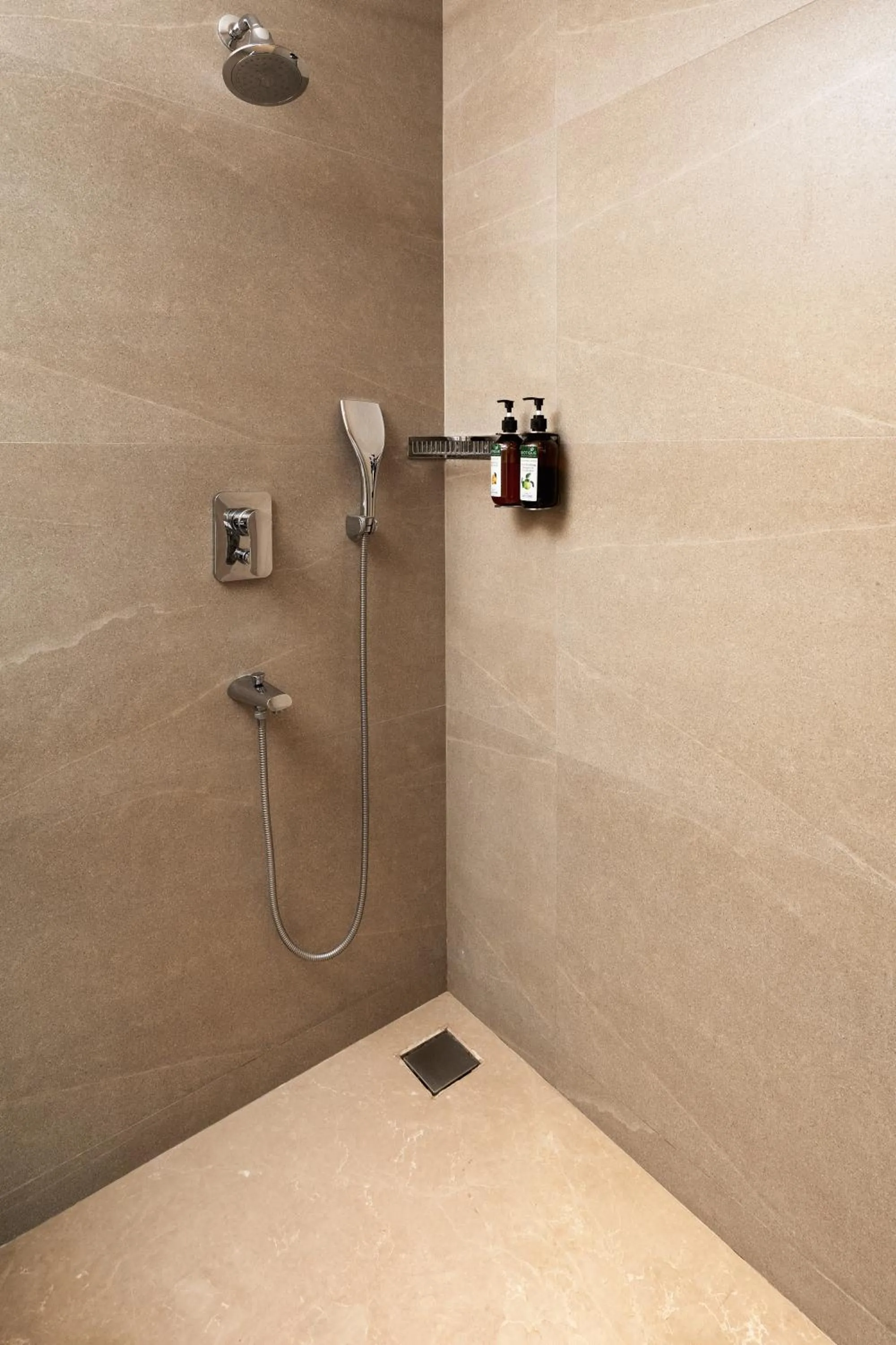 Bathroom in Marasa Sarovar Premiere, Bodhgaya