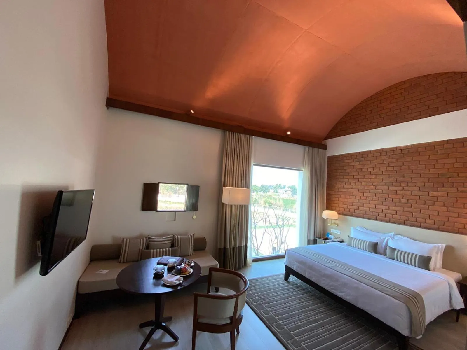 Bed in Marasa Sarovar Premiere, Bodhgaya