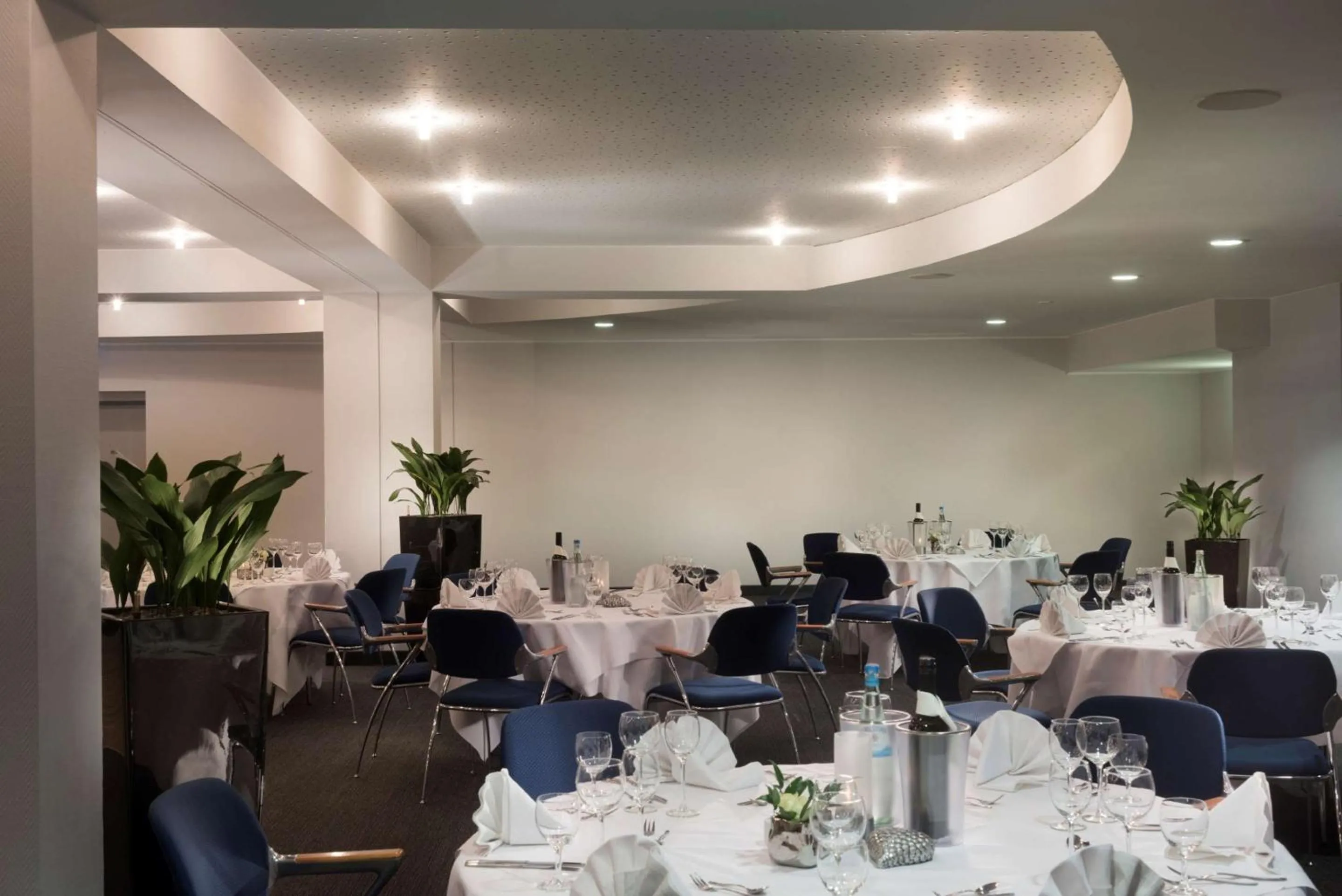 Restaurant/places to eat in Best Western Hotel Dortmund Airport