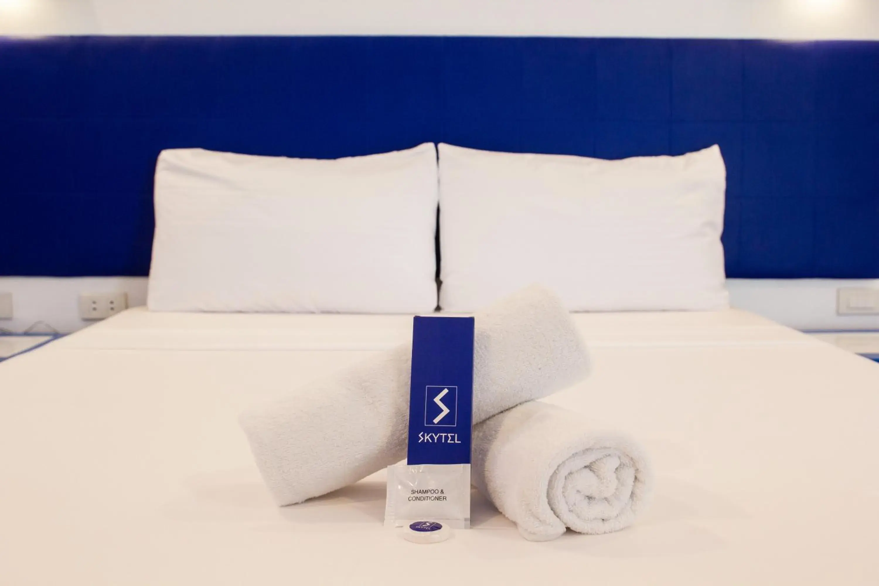 Deluxe Double Room in Skytel Palawan Deluxe Double Room in Skytel Palawan