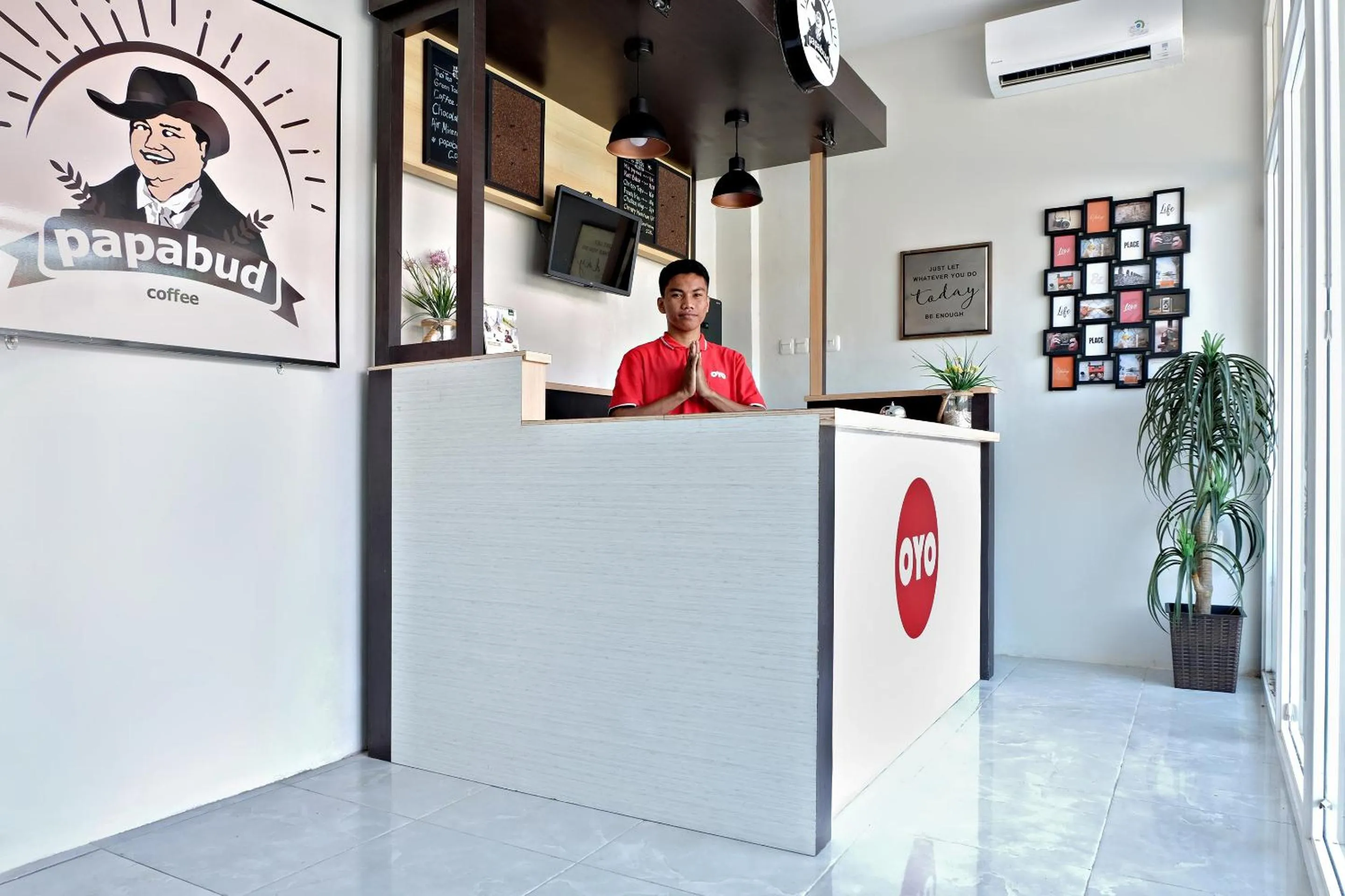 Super OYO 2756 Anata