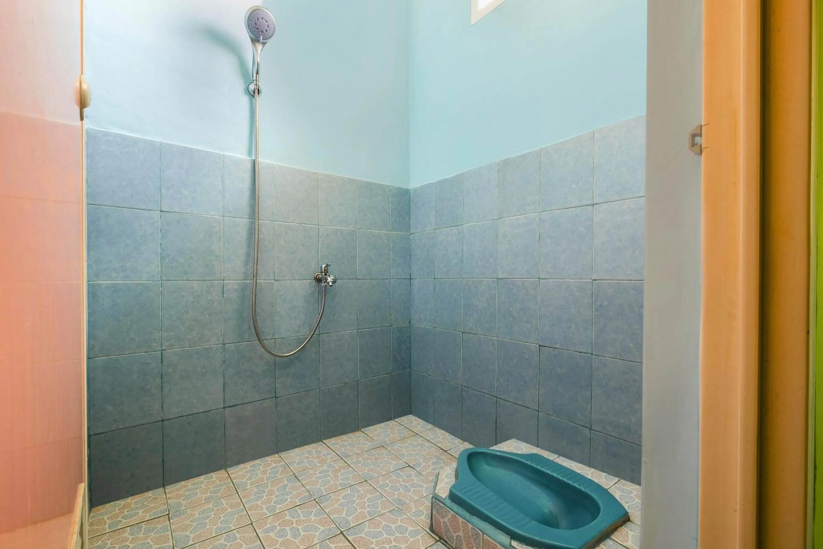 Bathroom in OYO 2859 Fatan Costel Syariah