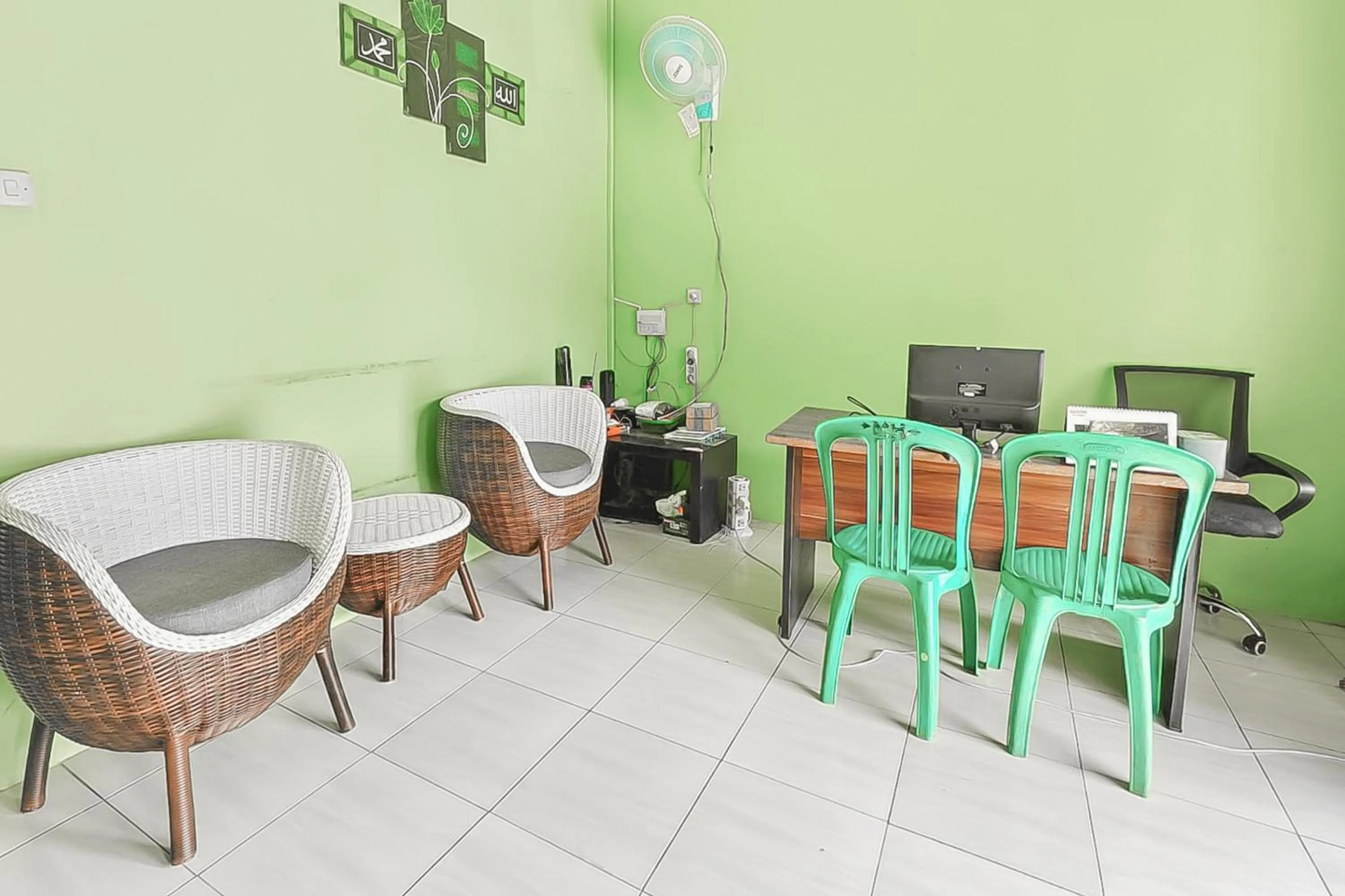 Lobby or reception in RedDoorz near RS Dr Hafiz Cianjur