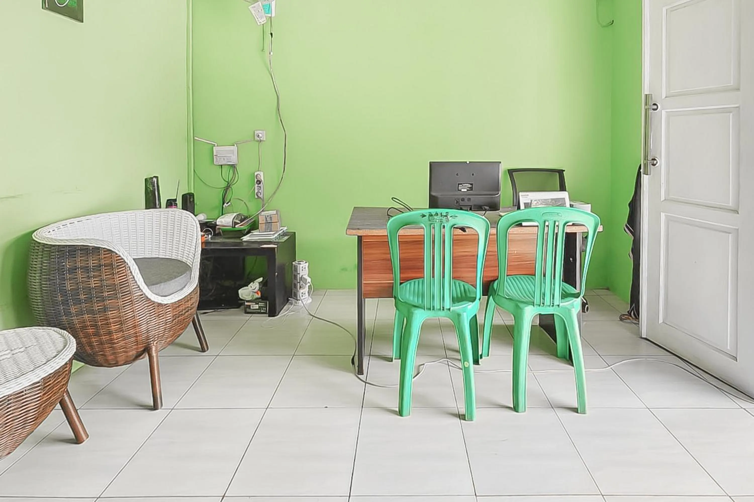 Lobby or reception in RedDoorz near RS Dr Hafiz Cianjur