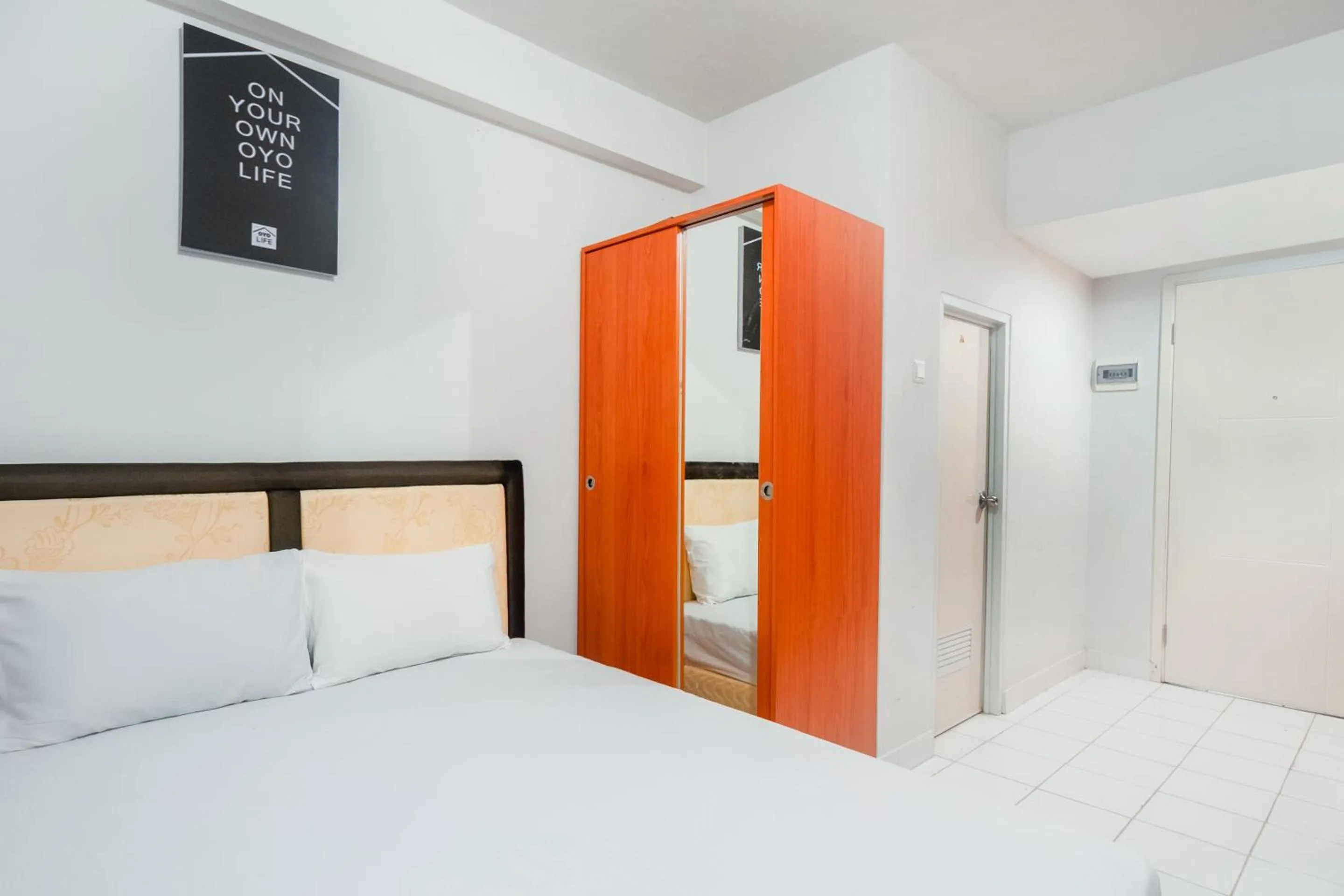 Bedroom, Bed in OYO Life 2837 Apartment Dramaga Tower