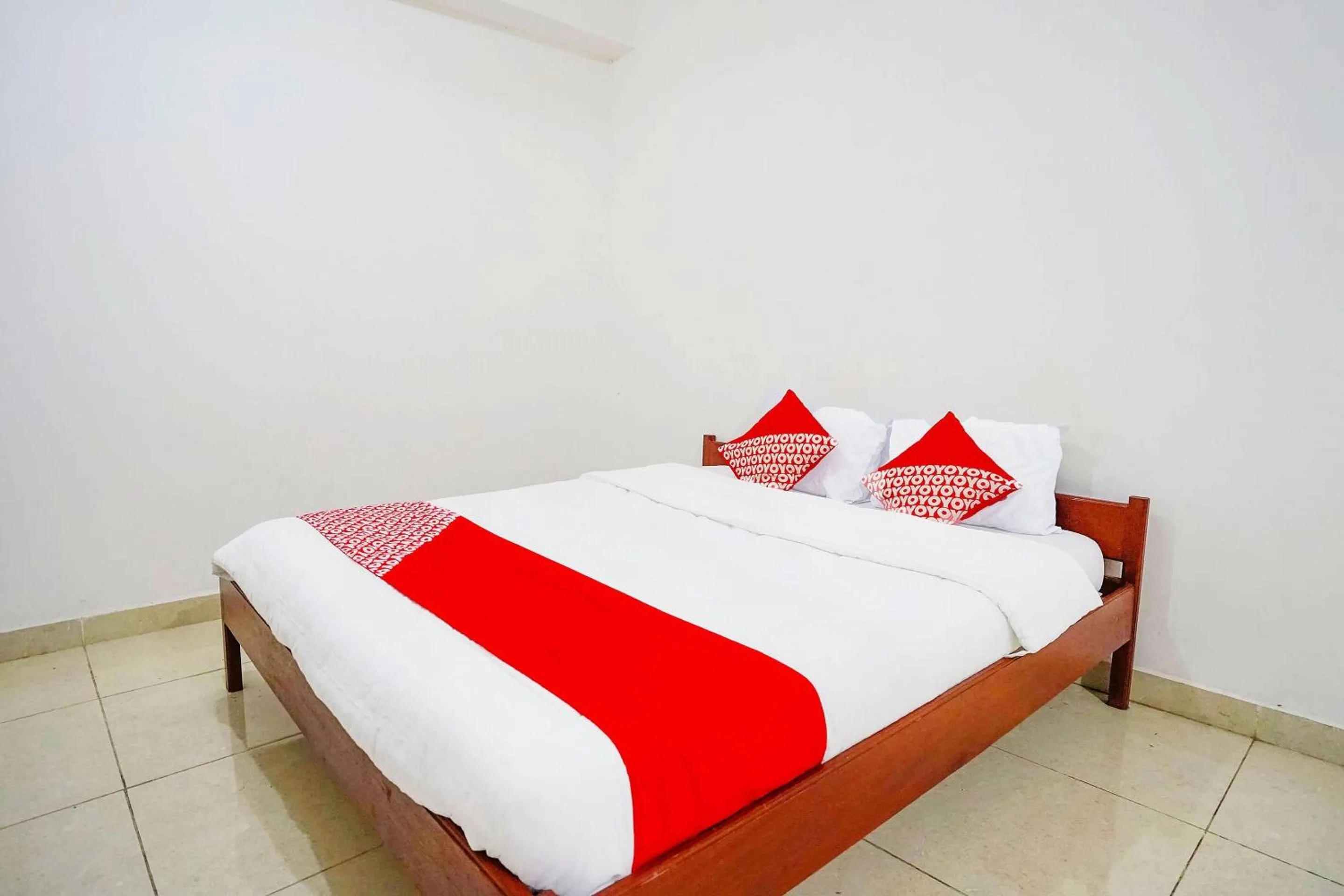 Bedroom, Bed in OYO Life 2820 Hotel Perdana Syariah