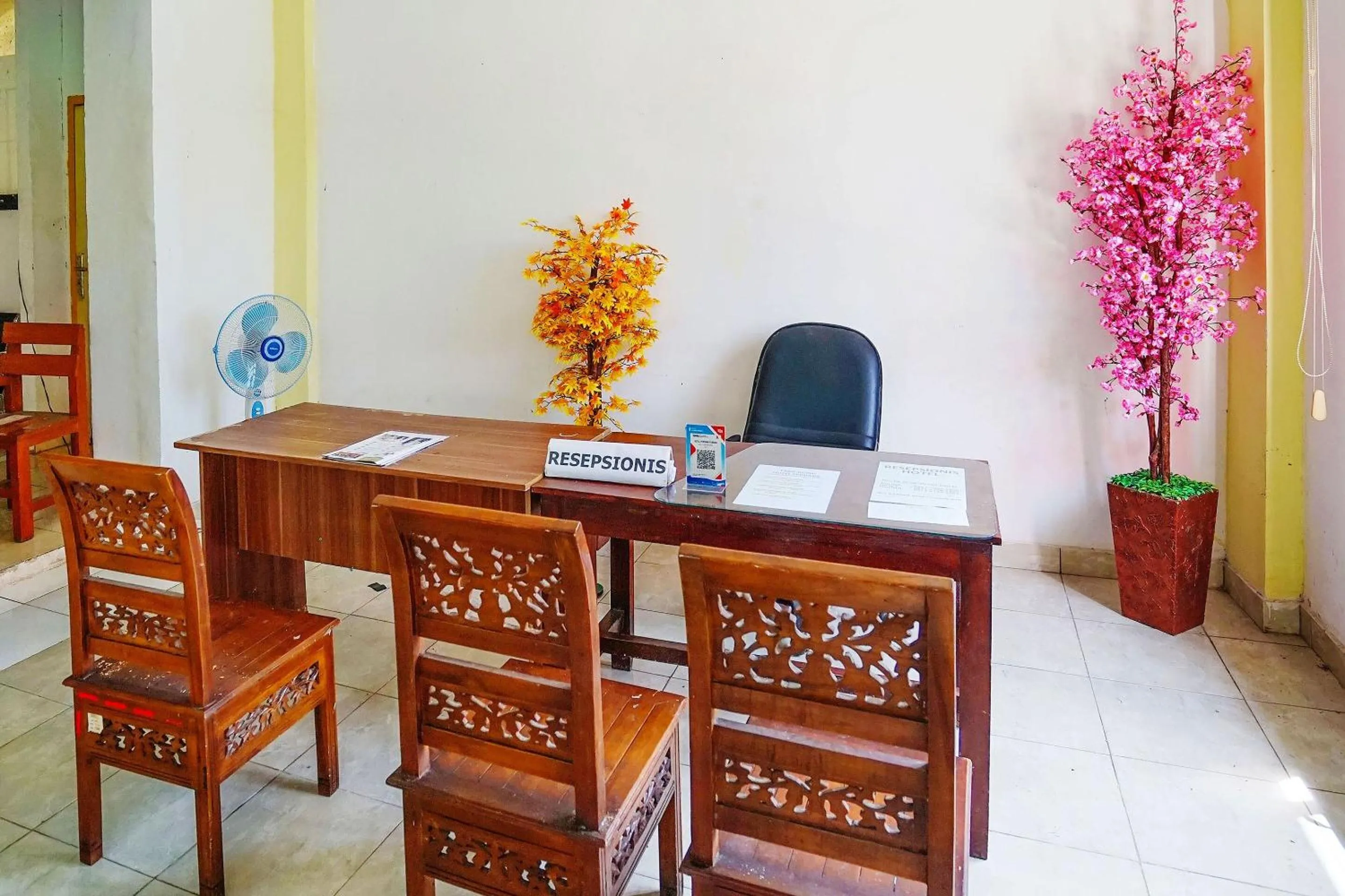 Lobby or reception in OYO Life 2820 Hotel Perdana Syariah