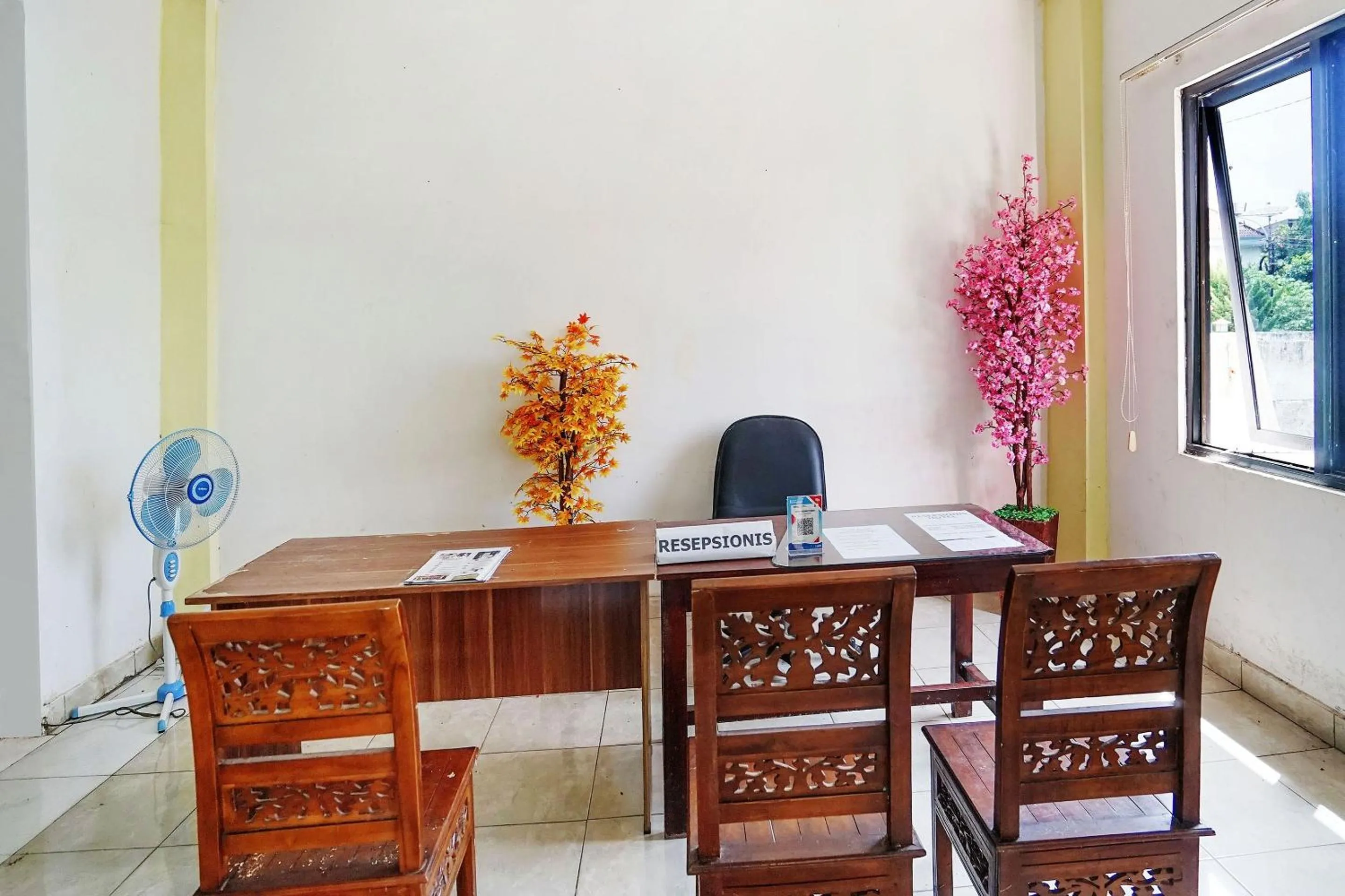 Lobby or reception in OYO Life 2820 Hotel Perdana Syariah