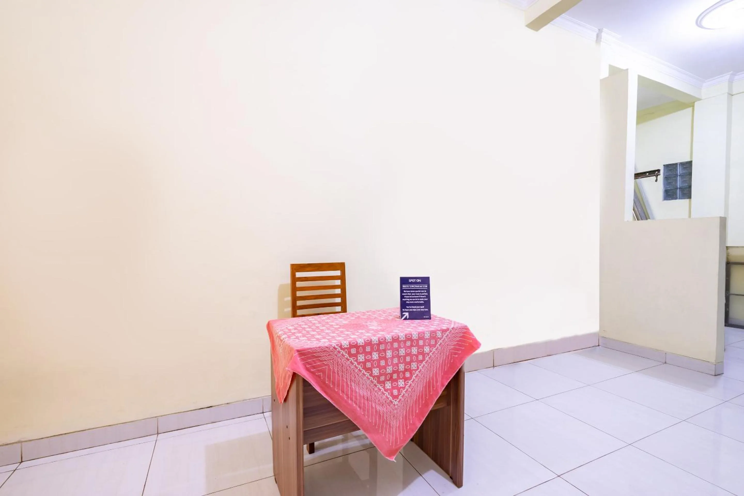 Lobby or reception in Hotel O Nabila Homestay