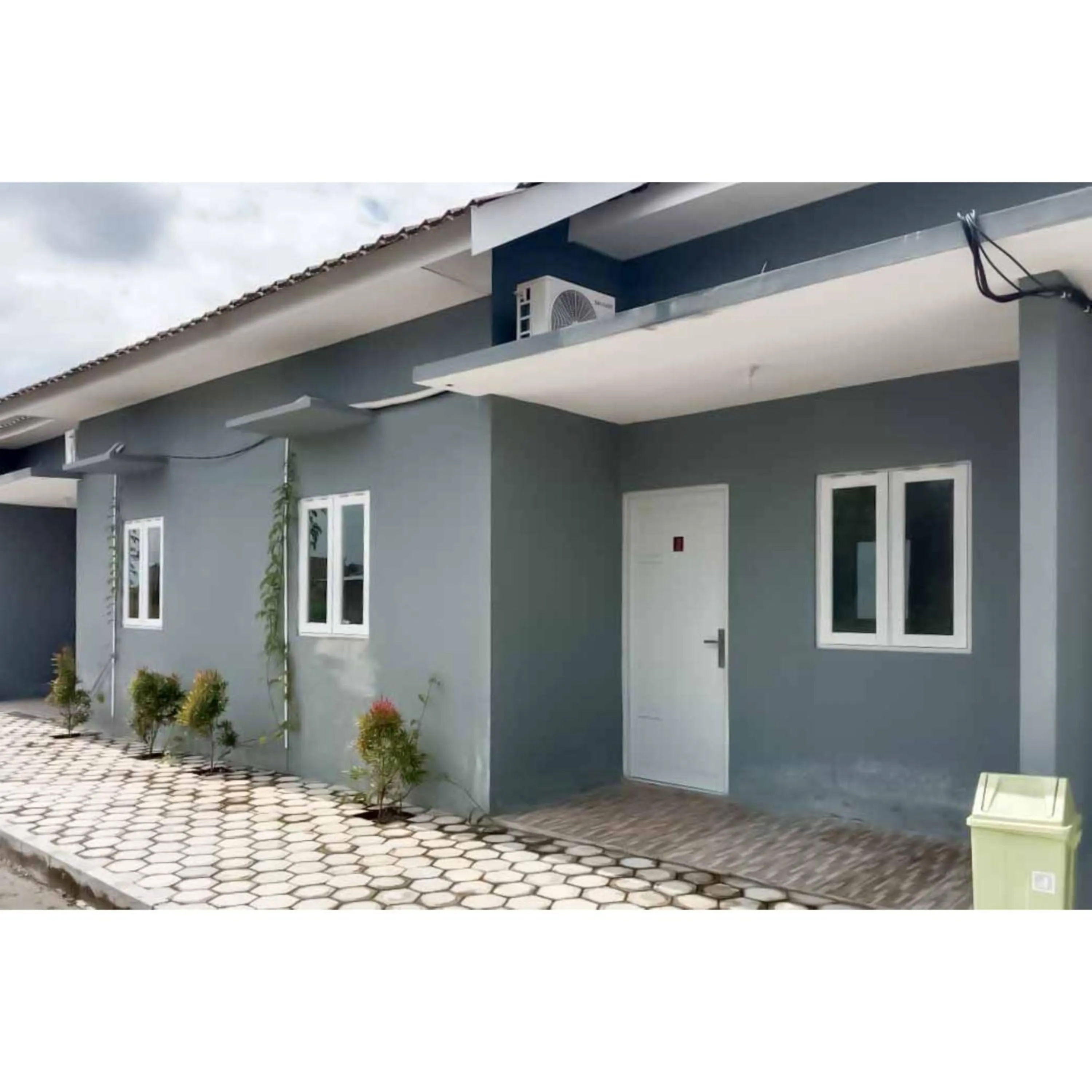 Property building in RedDoorz near Universitas Palangkaraya 2