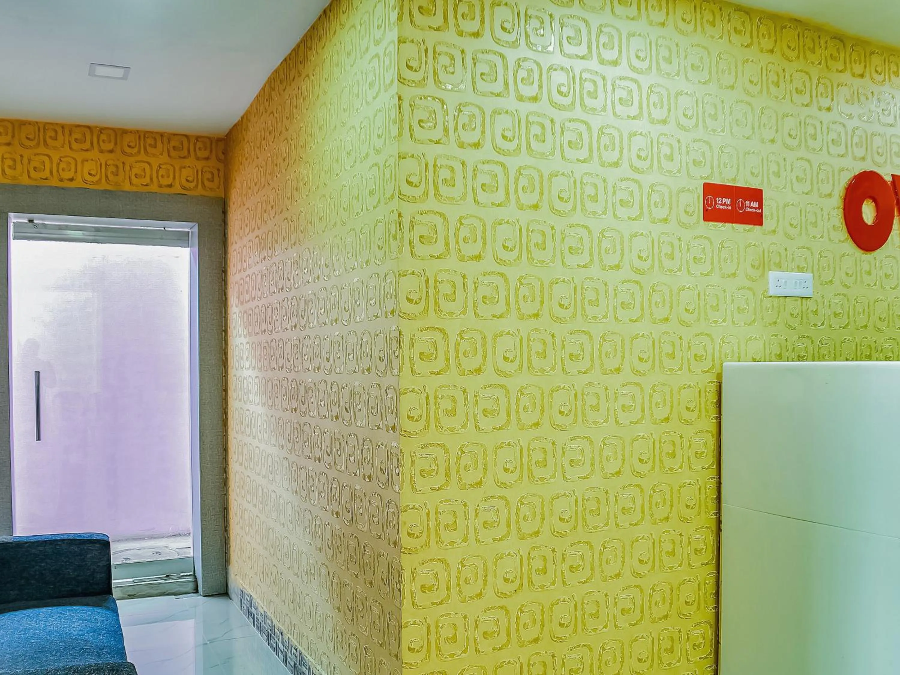 Restaurant/places to eat in Hotel O S&h Residency Bahadalpur Railway Station