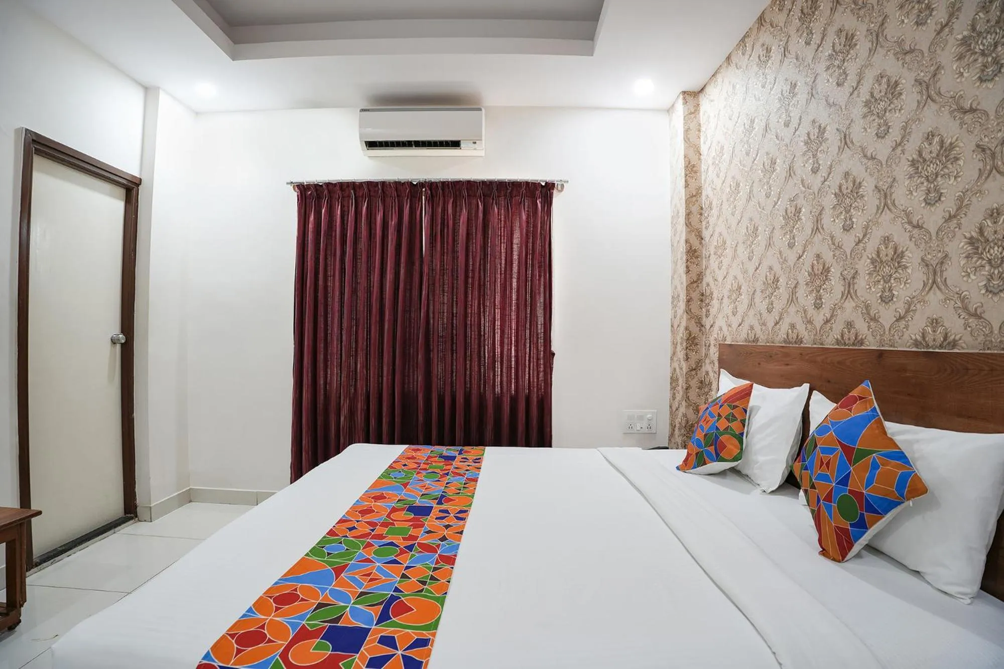 Bed in FabHotel Champion Grand - Nr Fortis Hospital, Nagarbhavi