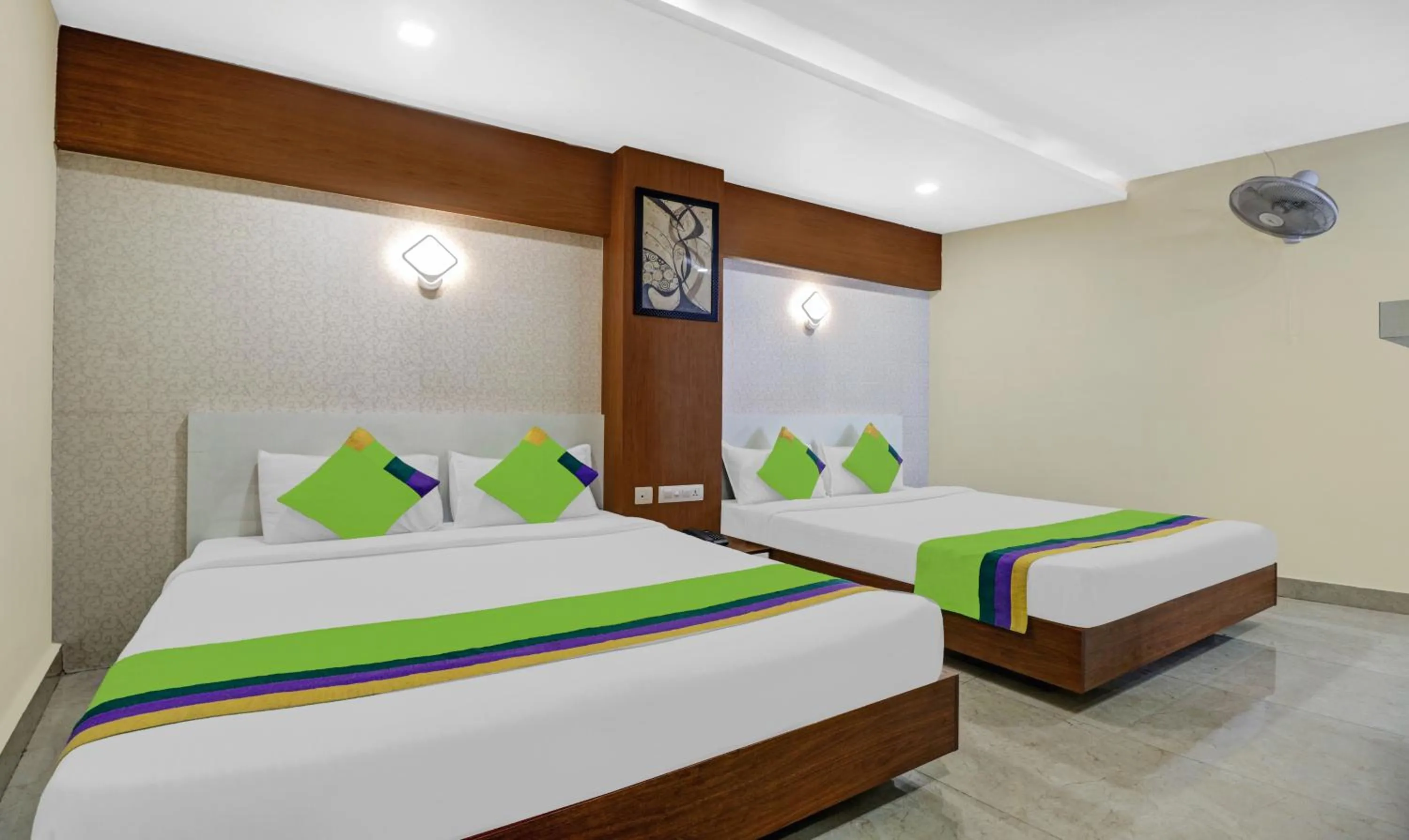 Bedroom, Bed in Treebo Darwesh Residency - 500m from Railway Station