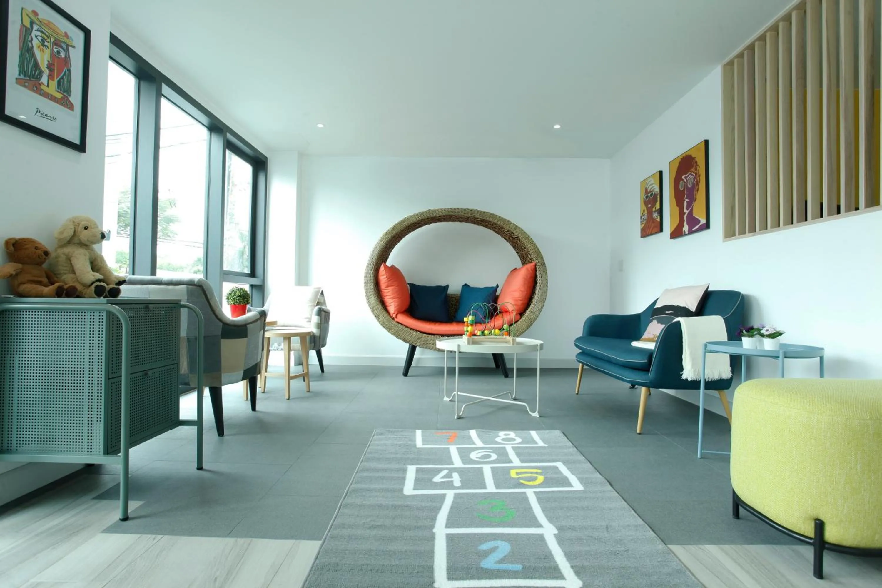Living room in Port Canary Airport Hotel
