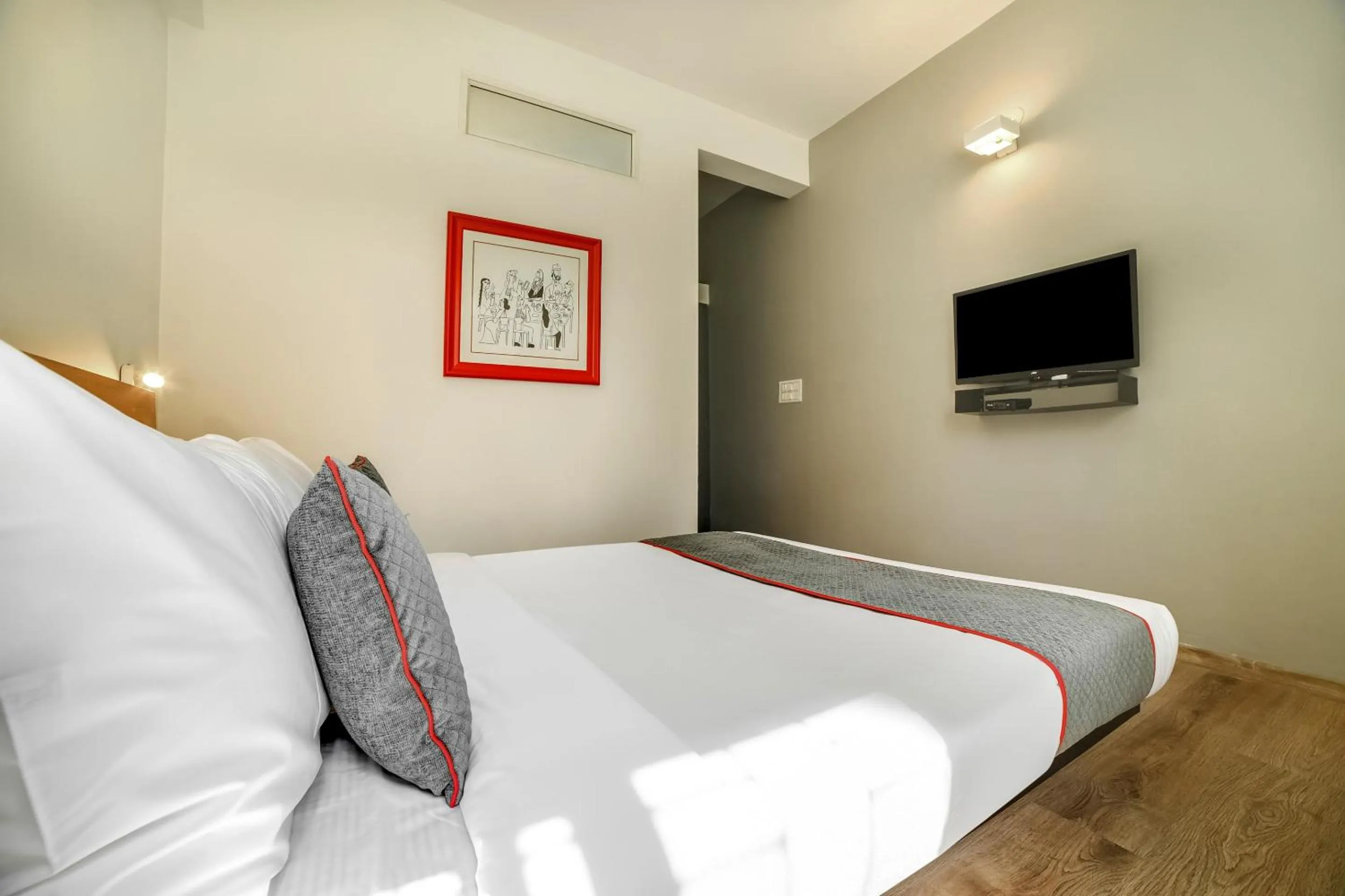 Bedroom, Bed in Townhouse Sarvar Hospitality Near Ascendas Park Square Mall