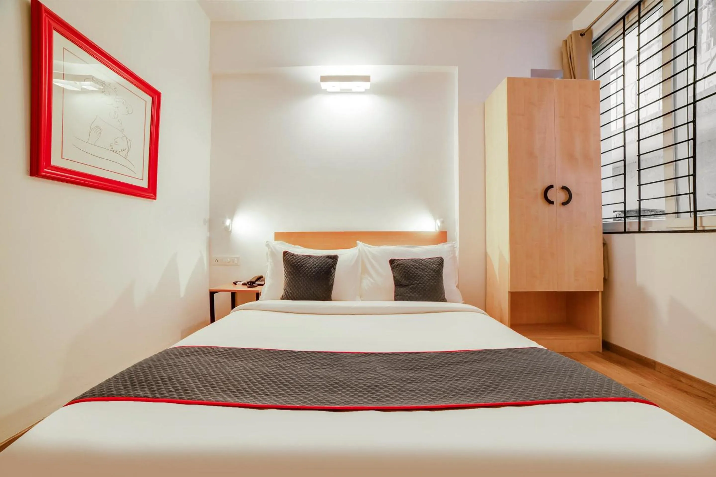 Bedroom, Bed in Townhouse Sarvar Hospitality Near Ascendas Park Square Mall