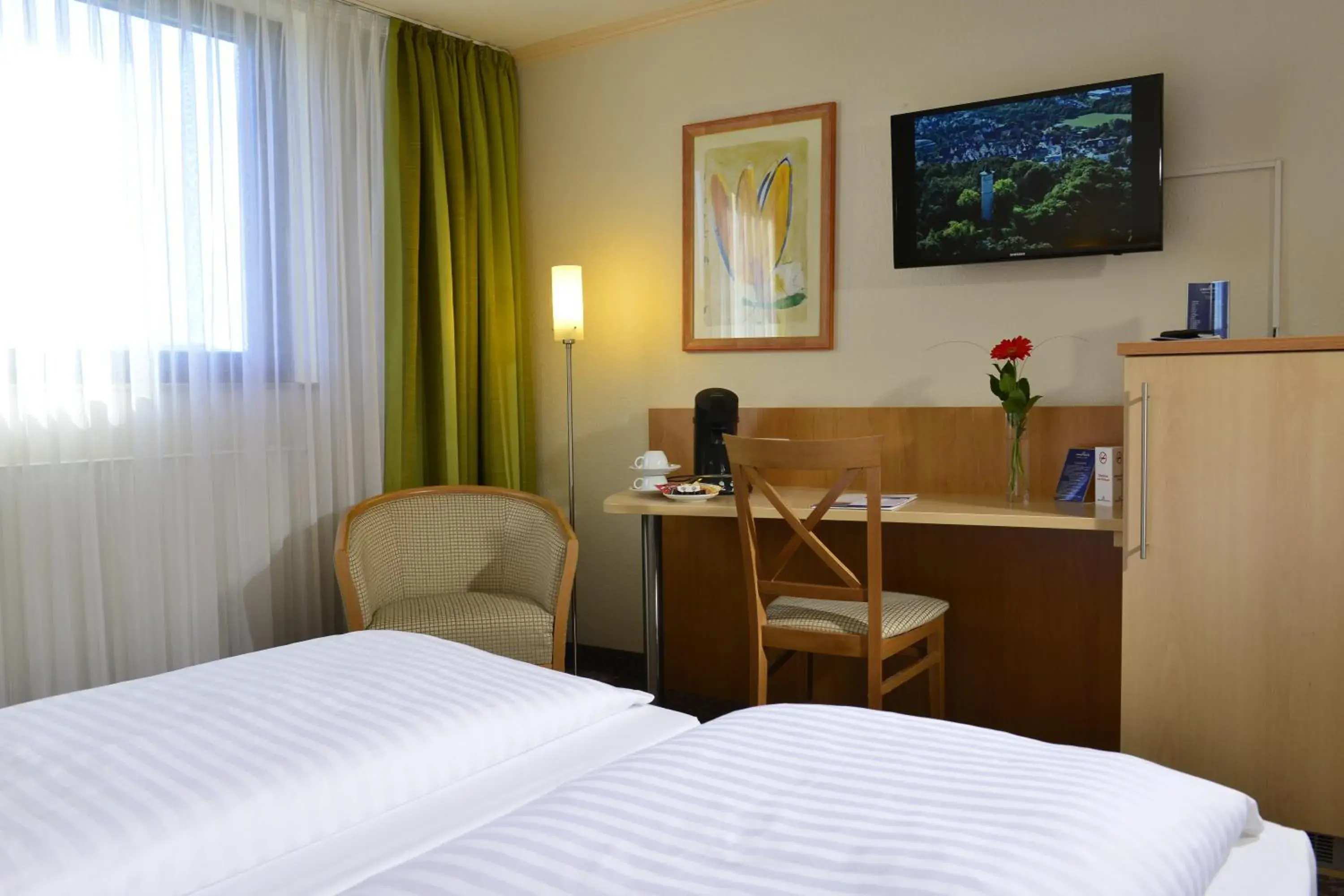 Business Twin Room in PLAZA INN Leonberg Business Twin Room in PLAZA INN Leonberg