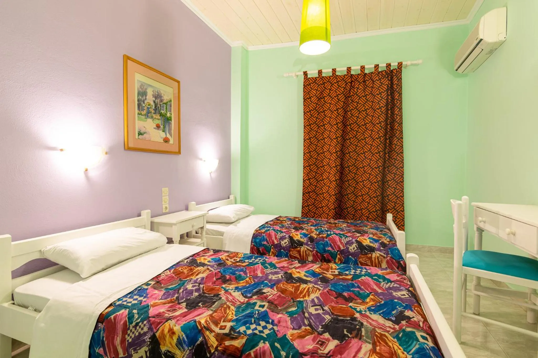 Bed in Ni-Mar Studios & Apartments