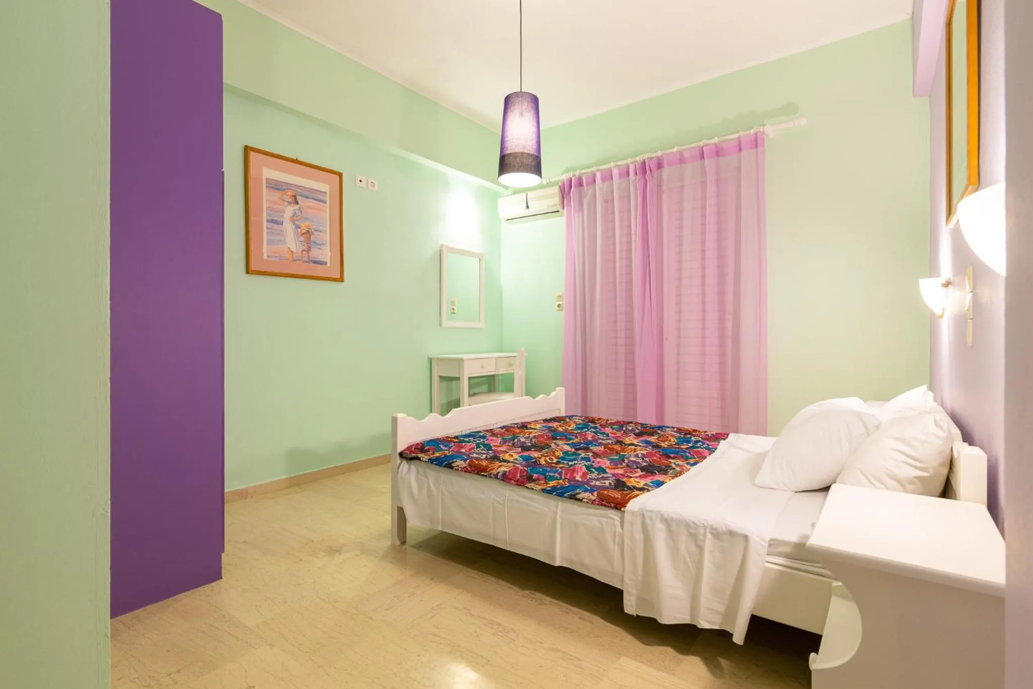 Bed in Ni-Mar Studios & Apartments