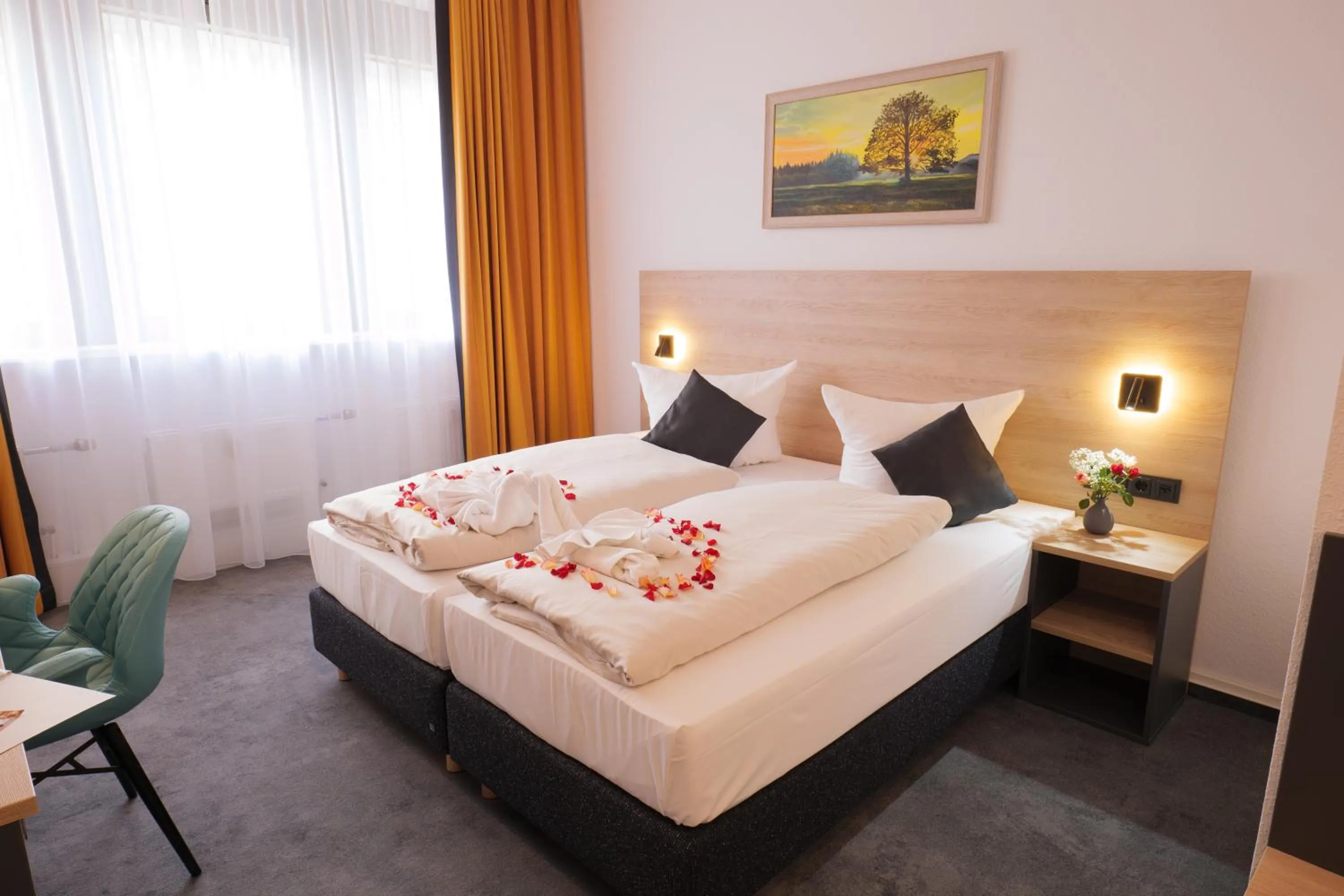 Photo of the whole room, Bed in Best Western Comfort Business Hotel Düsseldorf-Neuss