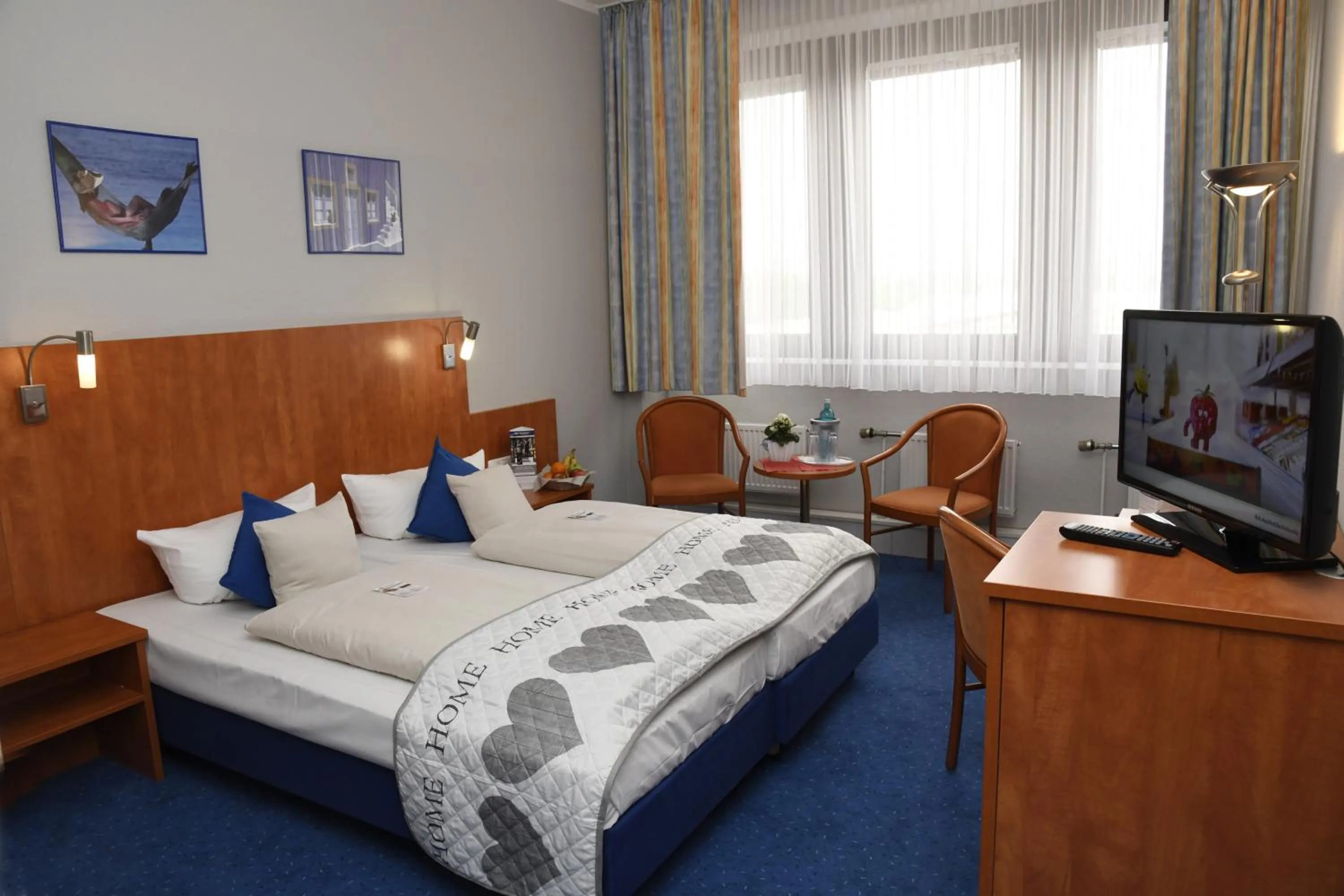 Photo of the whole room, Bed in Best Western Comfort Business Hotel Düsseldorf-Neuss