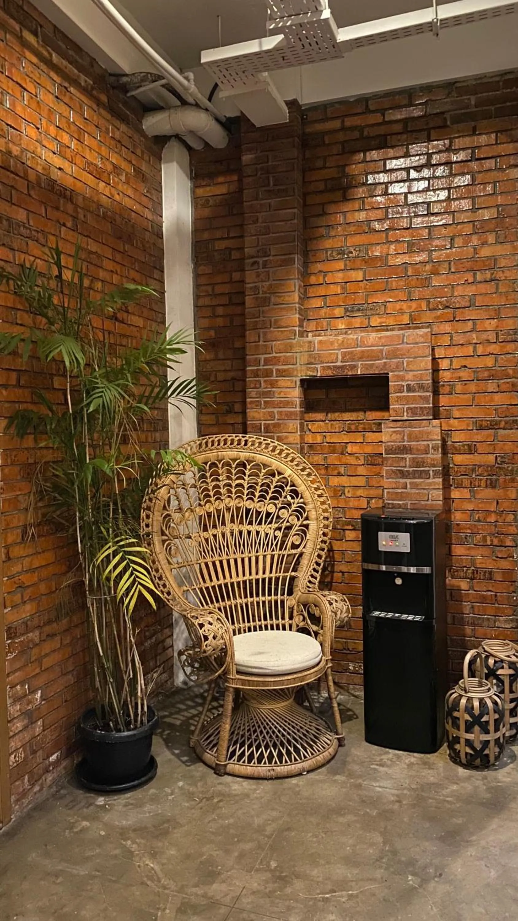 Seating area in Rumanami Residence