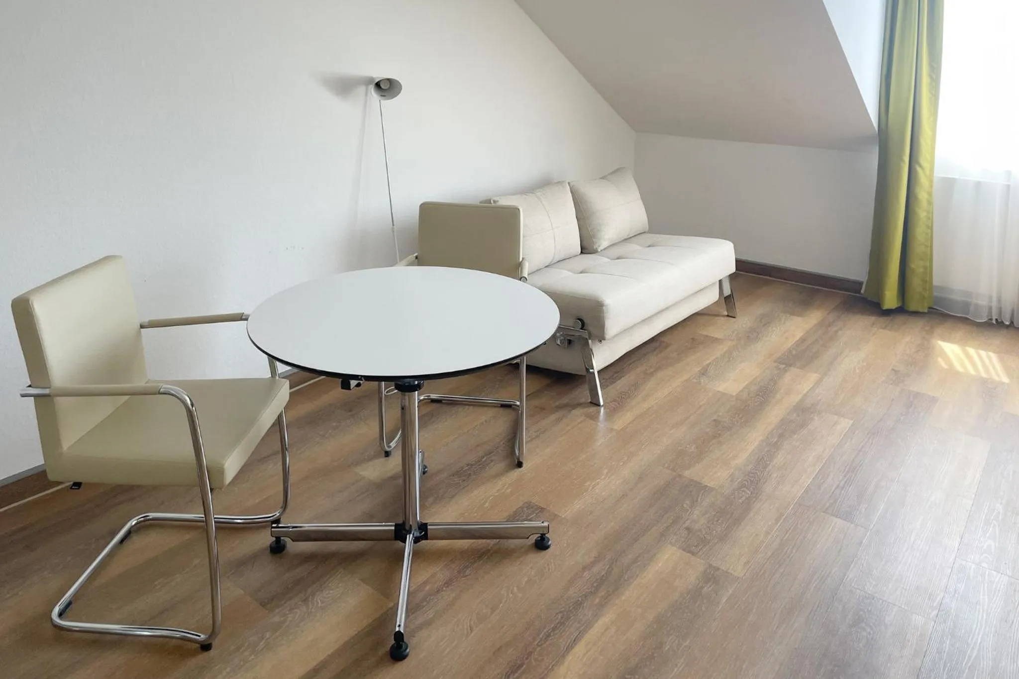 Photo of the whole room in Garner Hotel Erlangen Süd by IHG