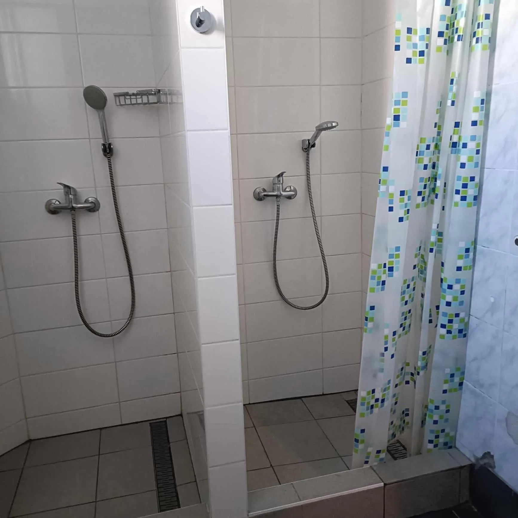Shower in Ubytovňa Nobelova