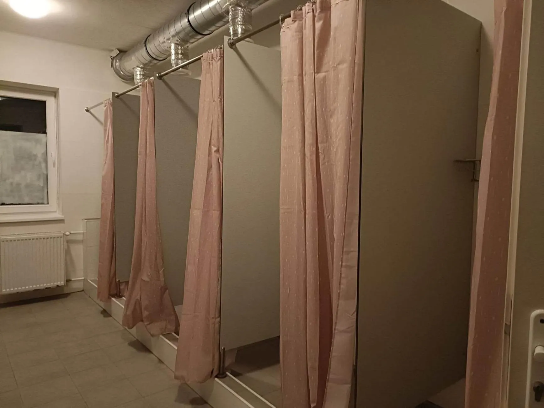 Bathroom in Ubytovňa Nobelova