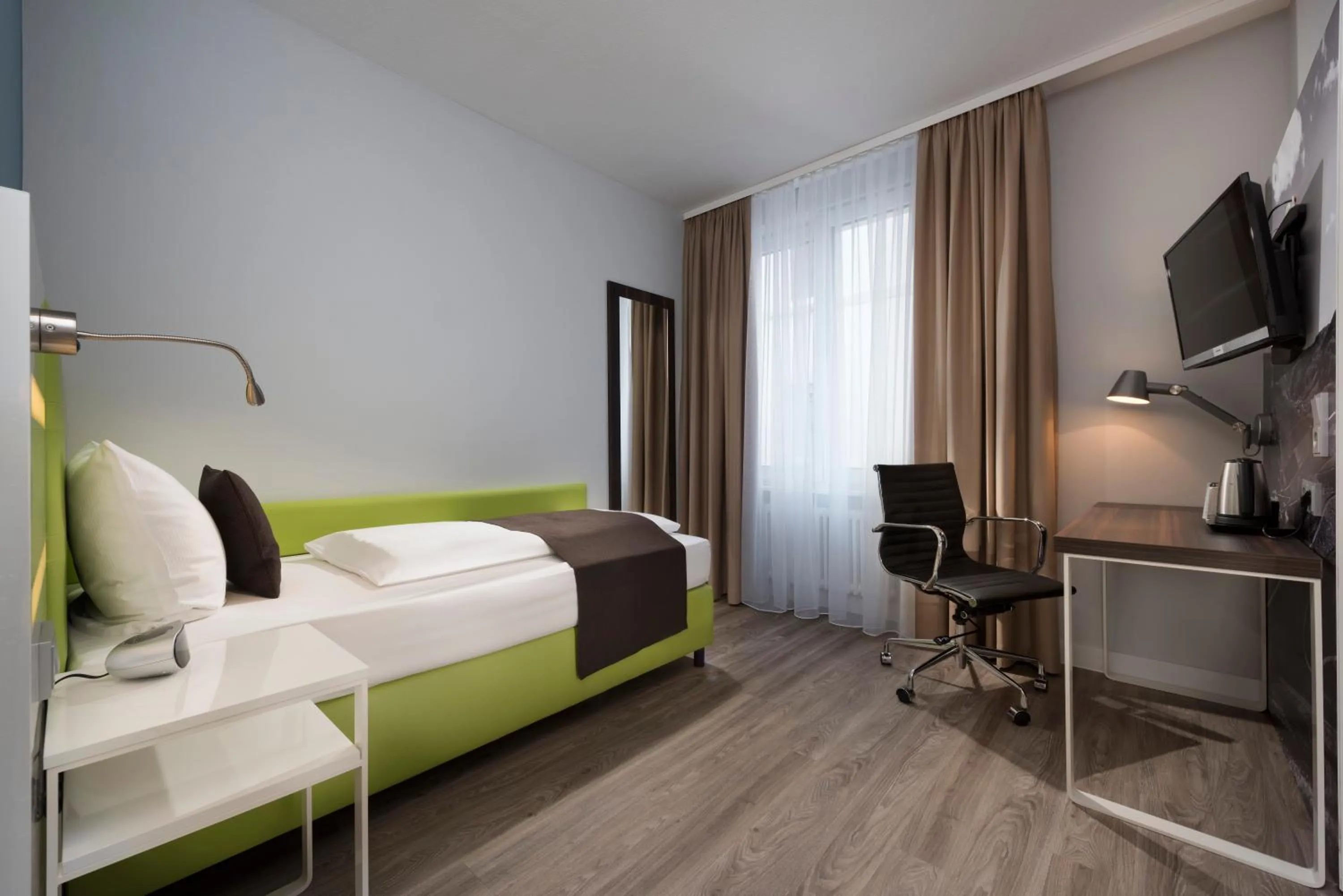 Photo of the whole room, Bed in ibis Styles Offenburg City