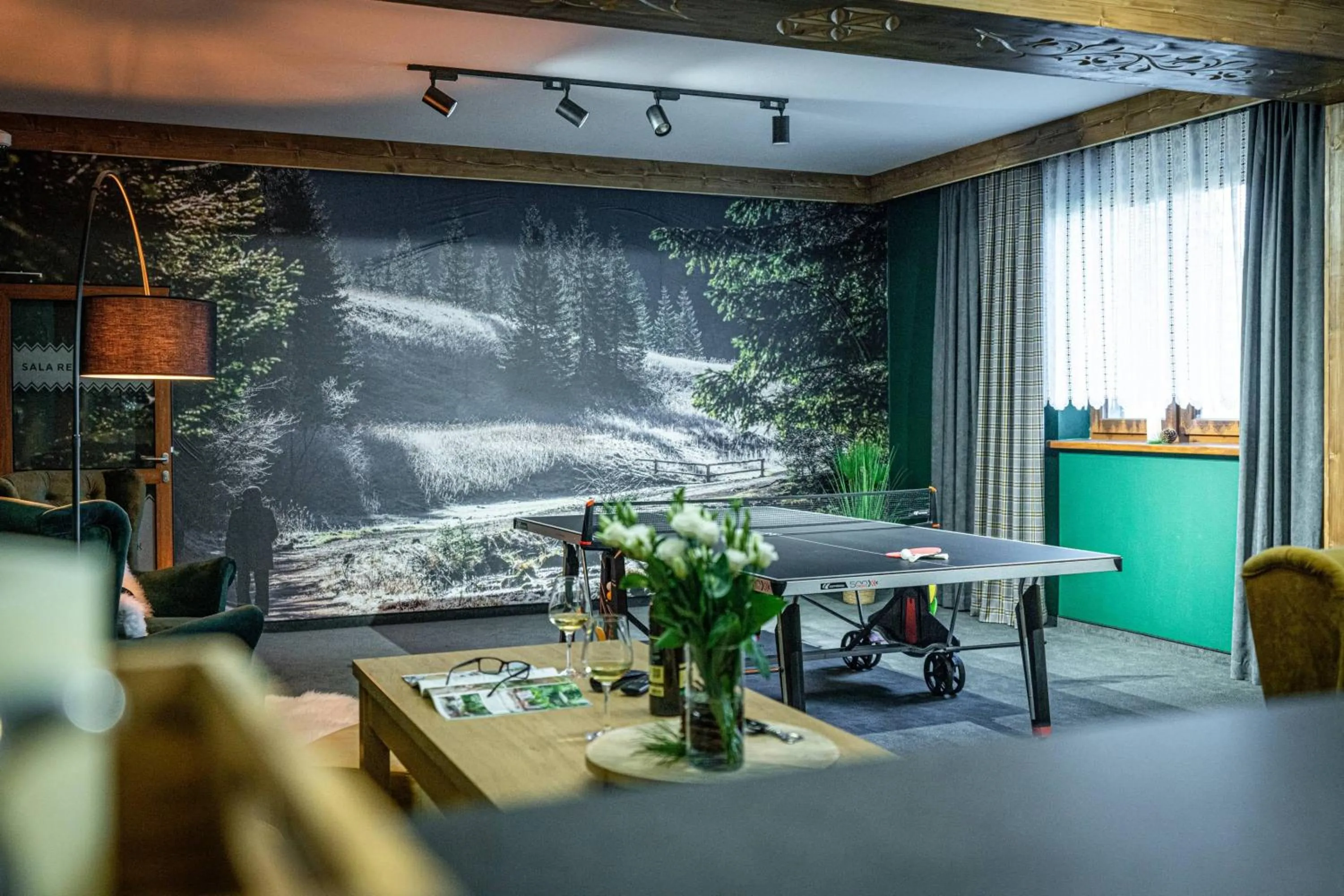 Communal lounge/ TV room in Rezydencja Markowy Dworek