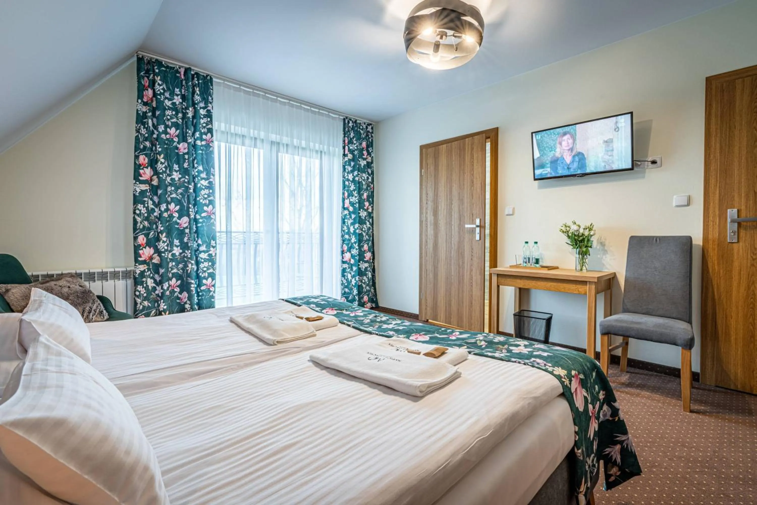 Photo of the whole room, Bed in Rezydencja Markowy Dworek