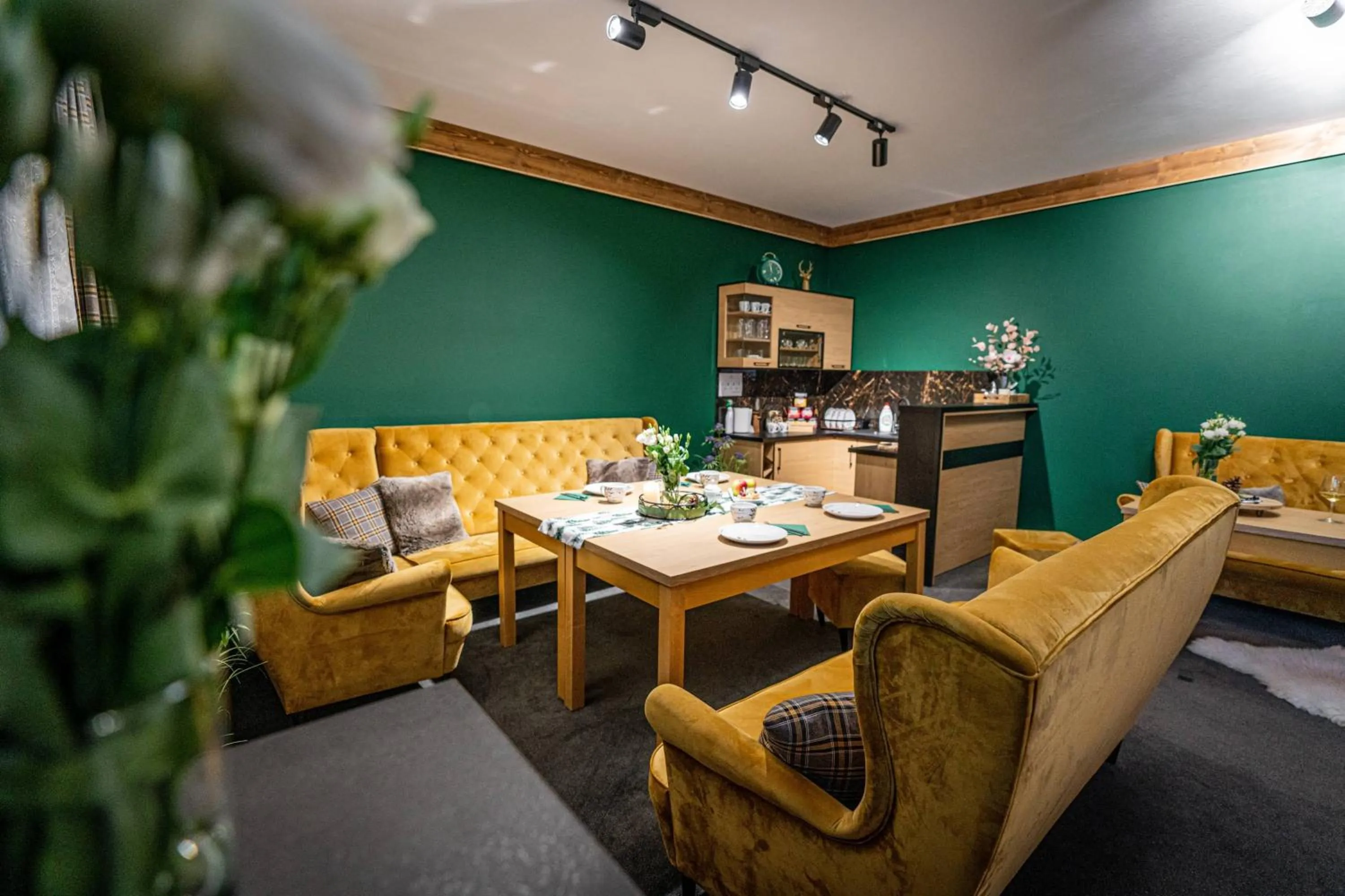 Communal lounge/ TV room in Rezydencja Markowy Dworek