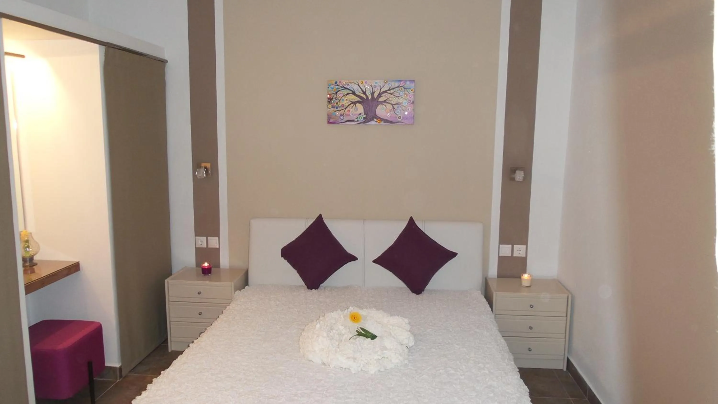 Large Two-Bedroom Apartment in House Roula